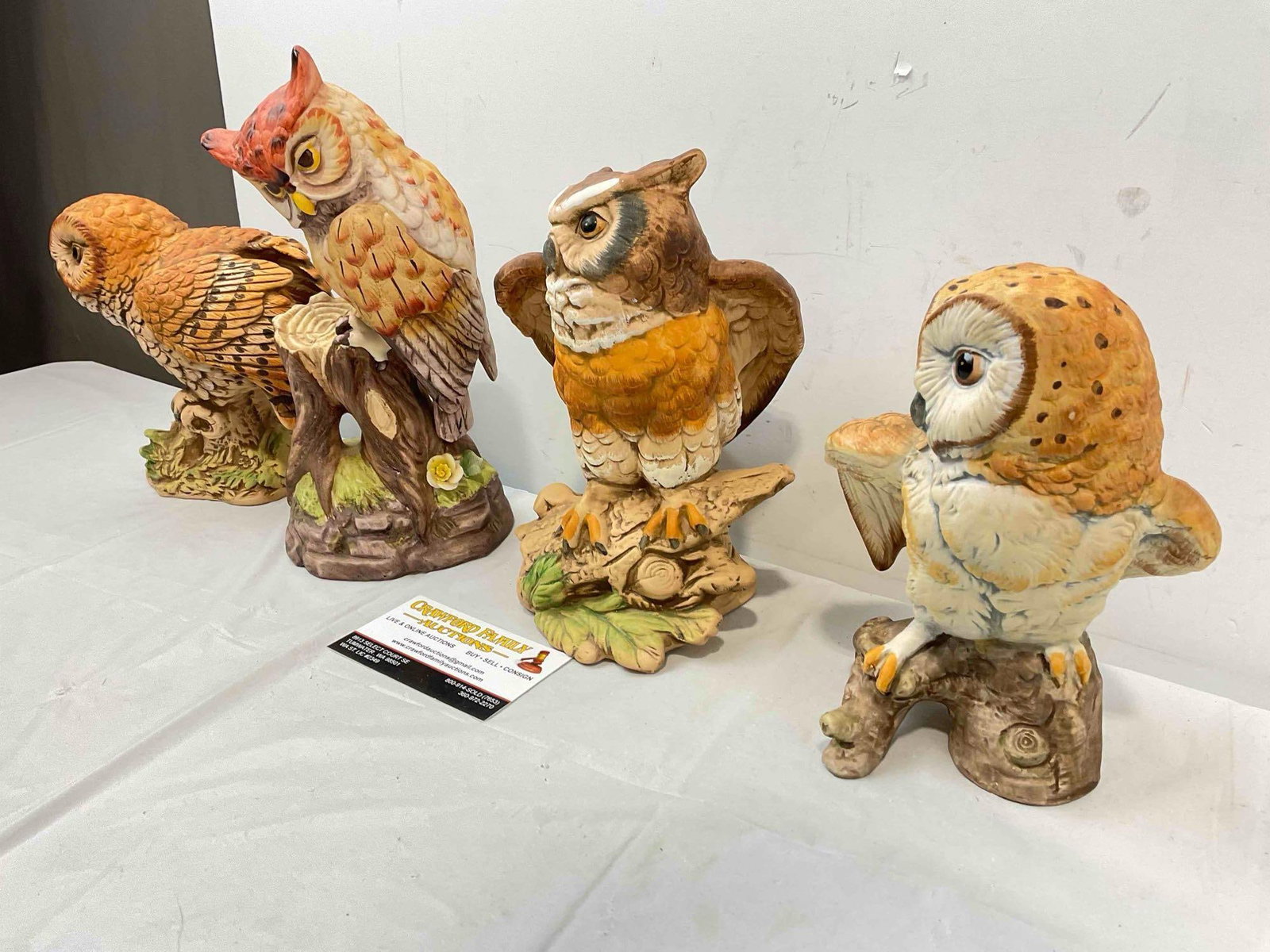 4 pcs Vintage Ceramic Owl Figurines, incl. 1x Music Box & 3x UTC Japan. Good Condition. - 3