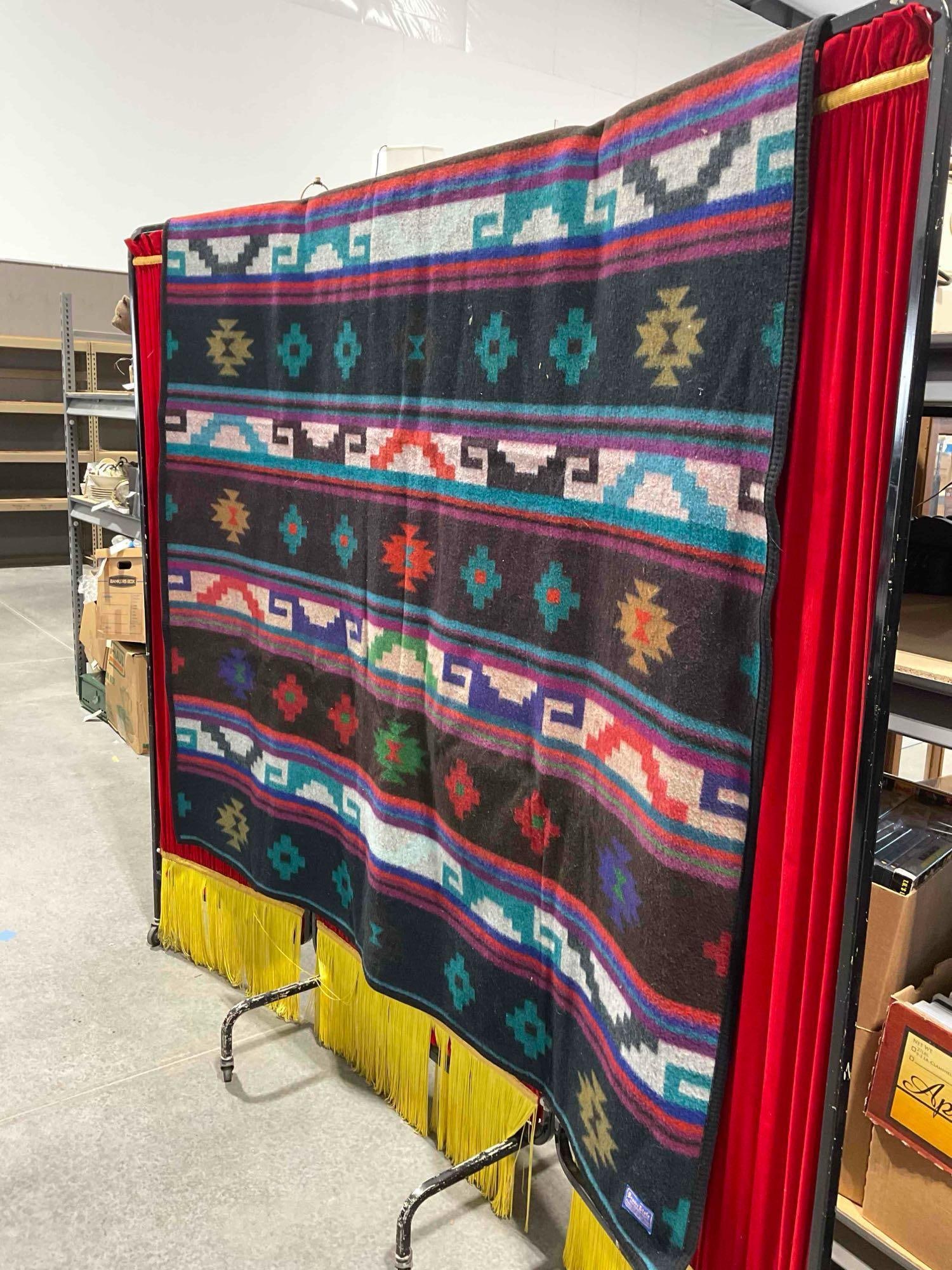 Beaver State by Pendleton Wool & Cotton Blend Throw Blanket w/ Southwestern Design. See pics. - 3