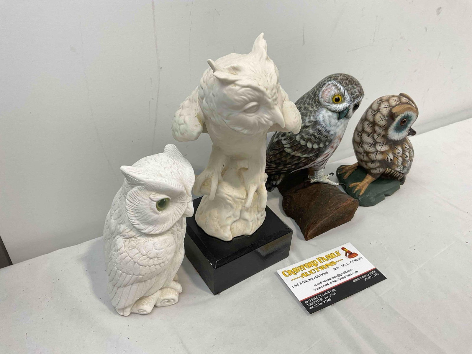 4 pcs Vintage Owl Figurines, incl. 3x Ceramic & 1x Carved & Painted Wood. Good Condition. - 2