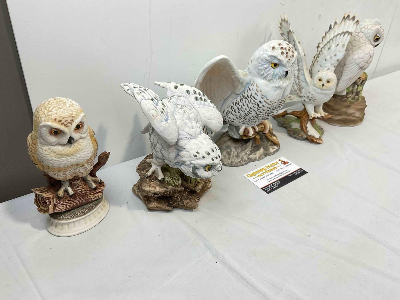 5 pcs Vintage Ceramic Owl Figurines, incl. 1x Music Box, 1x Enesco, 1x UTC Japan & More! - 2