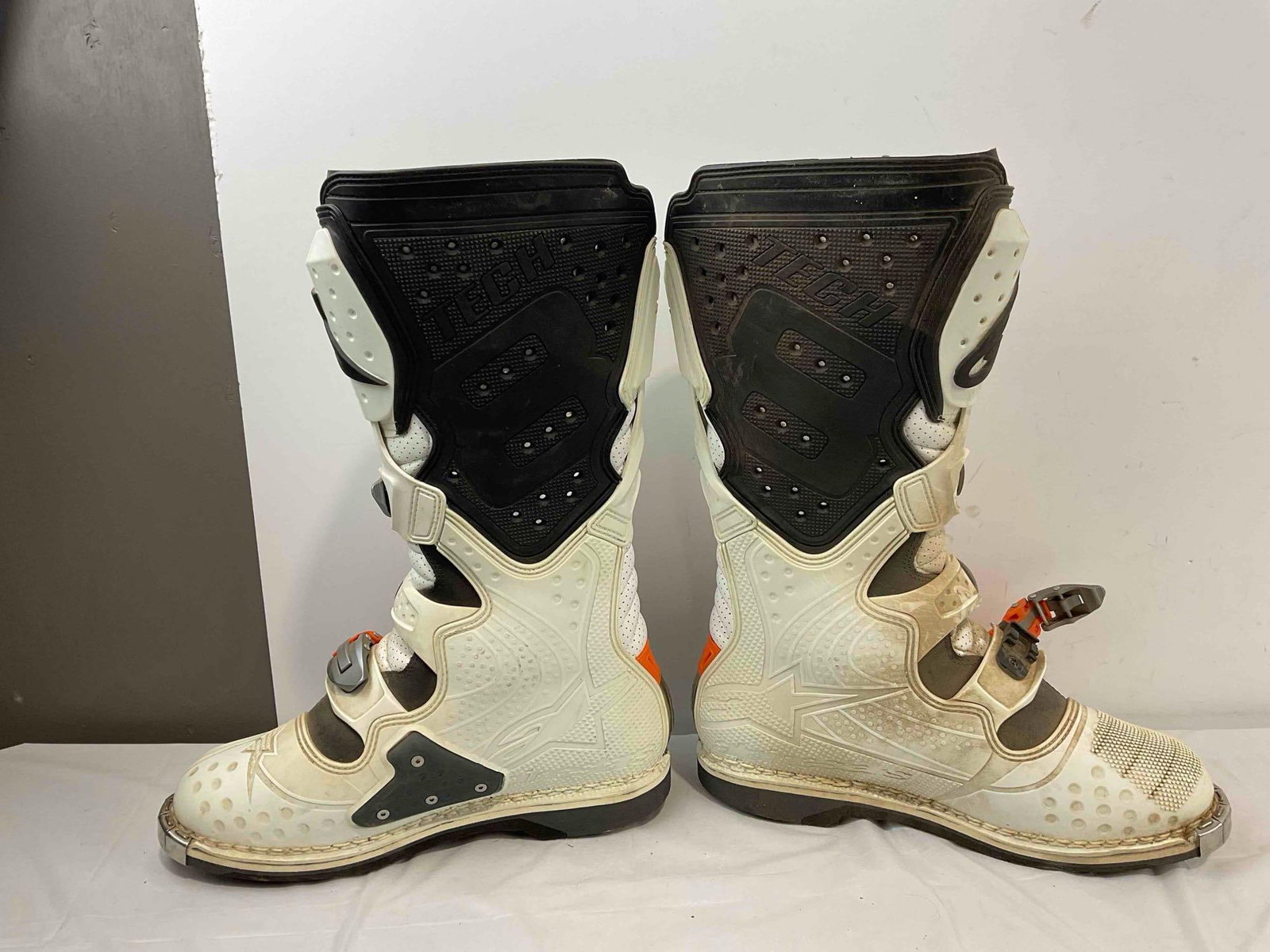 Alpinestars Tech 8 KTM White & Orange Dirt Bike Boots in Men's Size 11. Good Condition. See pics. - 4