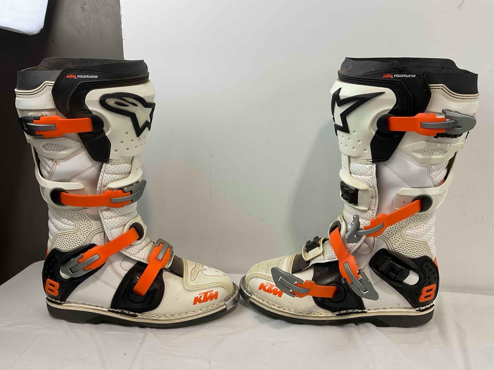 Alpinestars Tech 8 KTM White & Orange Dirt Bike Boots in Men's Size 11. Good Condition. See pics. - 7