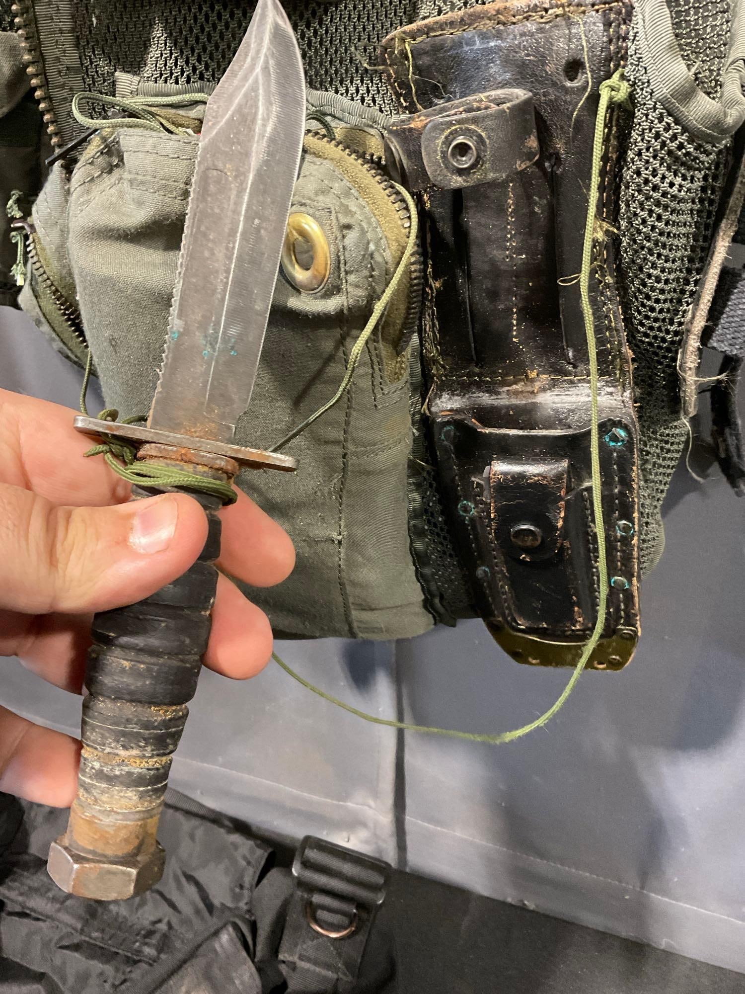 2 Tactical Vests, Vortex Ranger Rangefinder & Kershaw Folding Knife, & more Survival supplies - 11