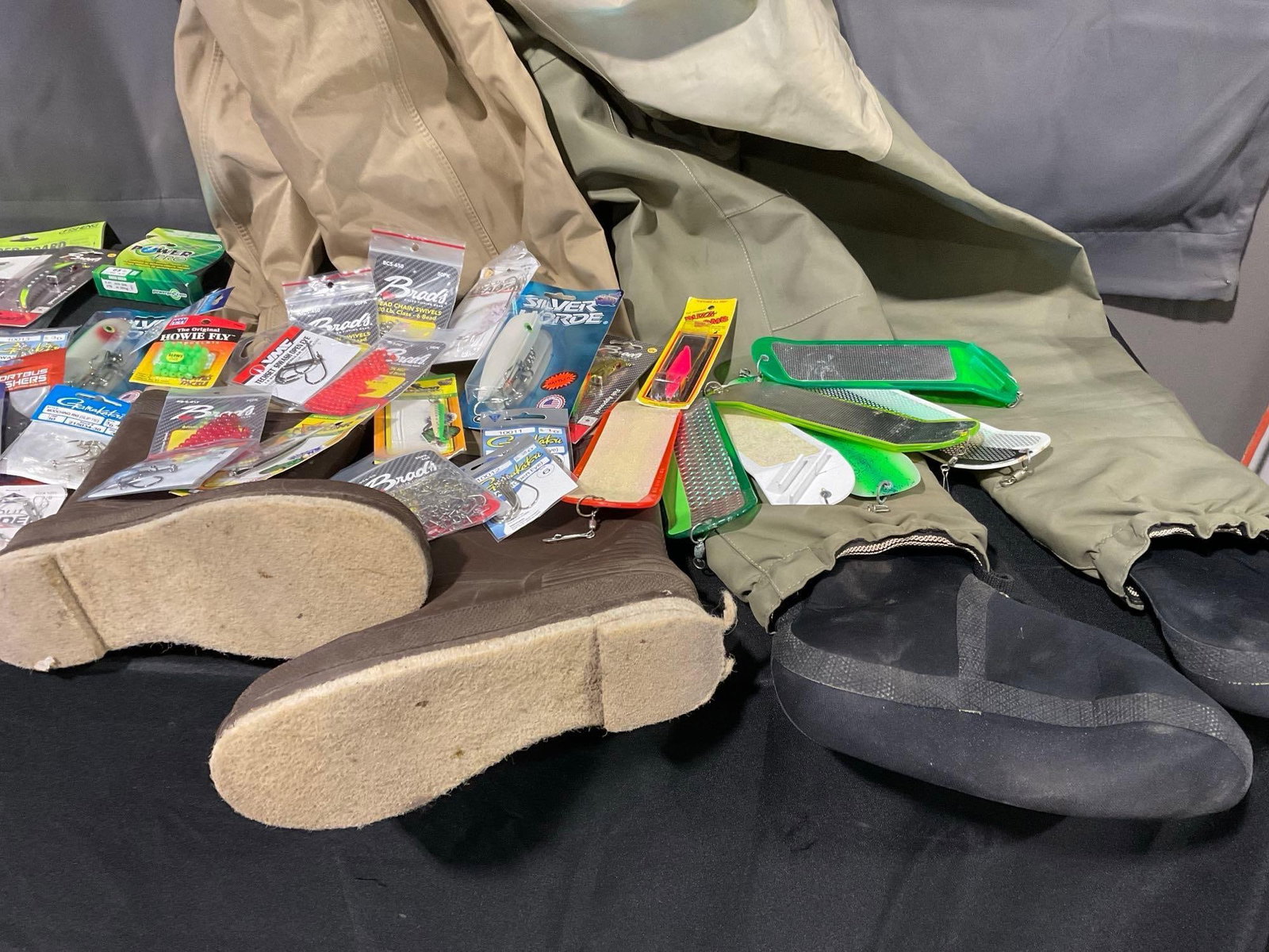 Fishing Supplies, Lures, Hooks & more & 2 Pairs of Waders, Medium Size, Cabelas - 3