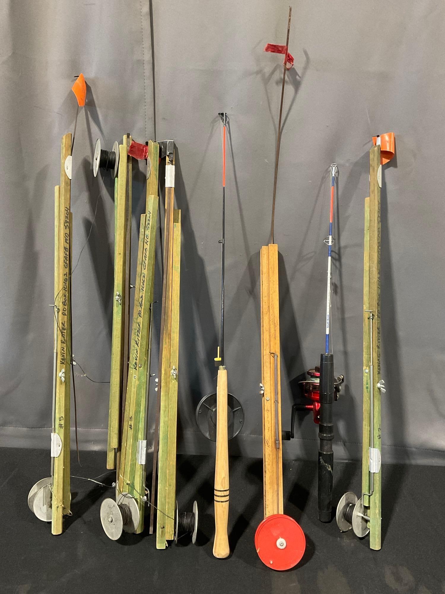 Set of 8 Handmade & small Collapsing Fishing Poles, Unique pieces: Appears to be in good shape. The piece measures approx 30h x 17d x 5d inches. See pics. E-5600