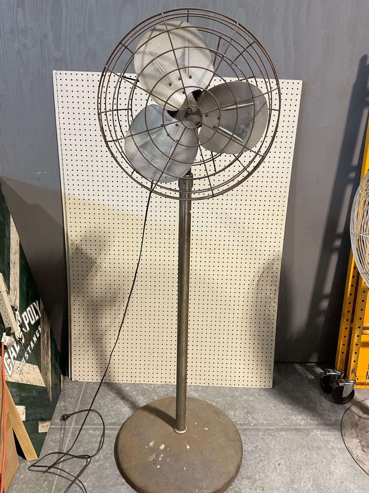 Vintage Westinghouse Pedestal Fan, 22 inch wide, 3 round blades: Appears to be in fair shape, tested & working, though likely would need some rewiring. The piece measures approx 74h x 24w x 24d inches. See pics. E-414 *no in-house shipping*