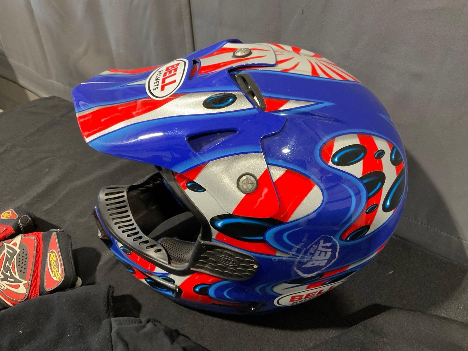 Bell Helmet Size 7-5/8 GR.1400, Red/White/Blue theme, Small Gloves, & Cover - 2
