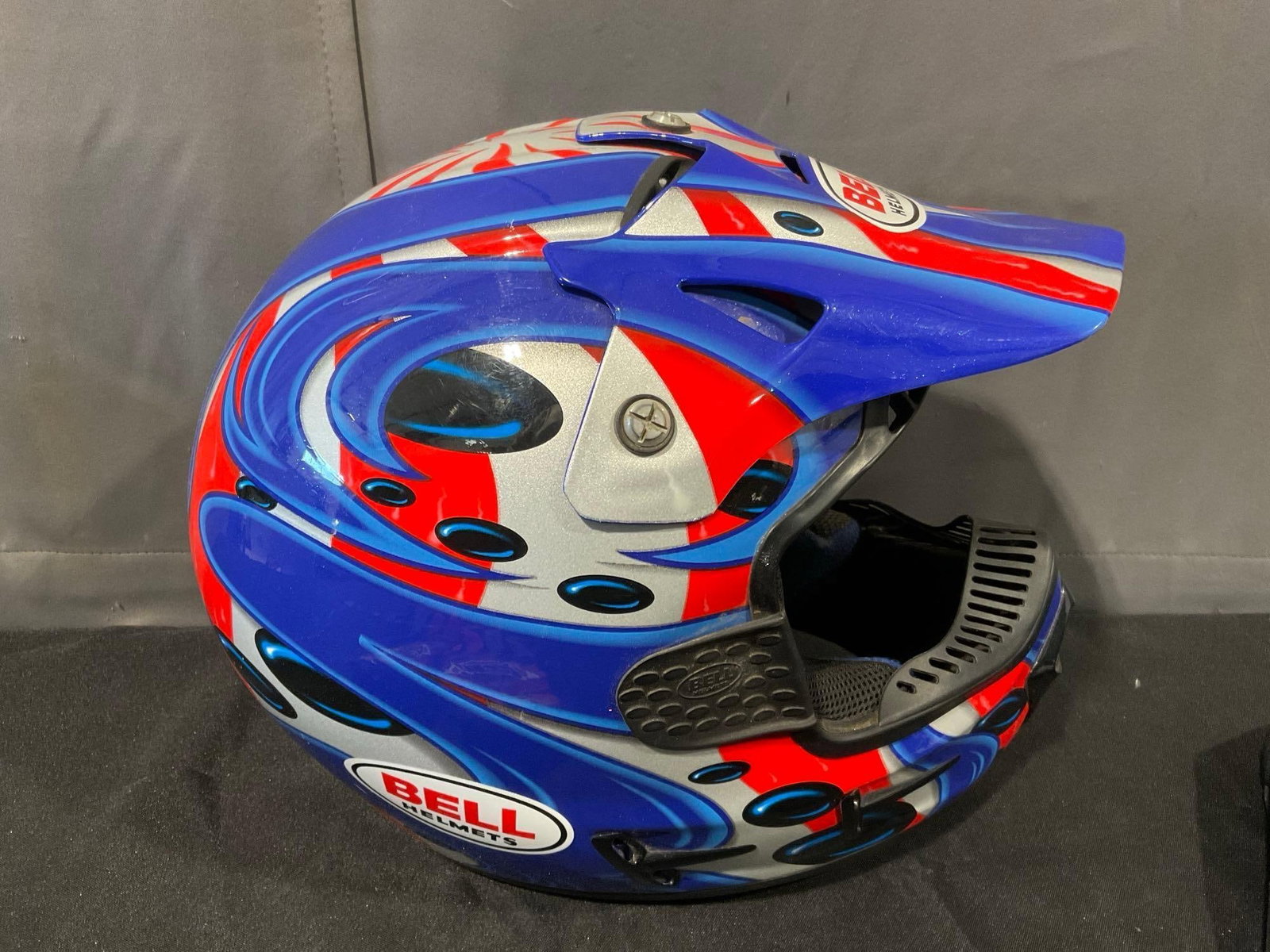Bell Helmet Size 7-5/8 GR.1400, Red/White/Blue theme, Small Gloves, & Cover - 3