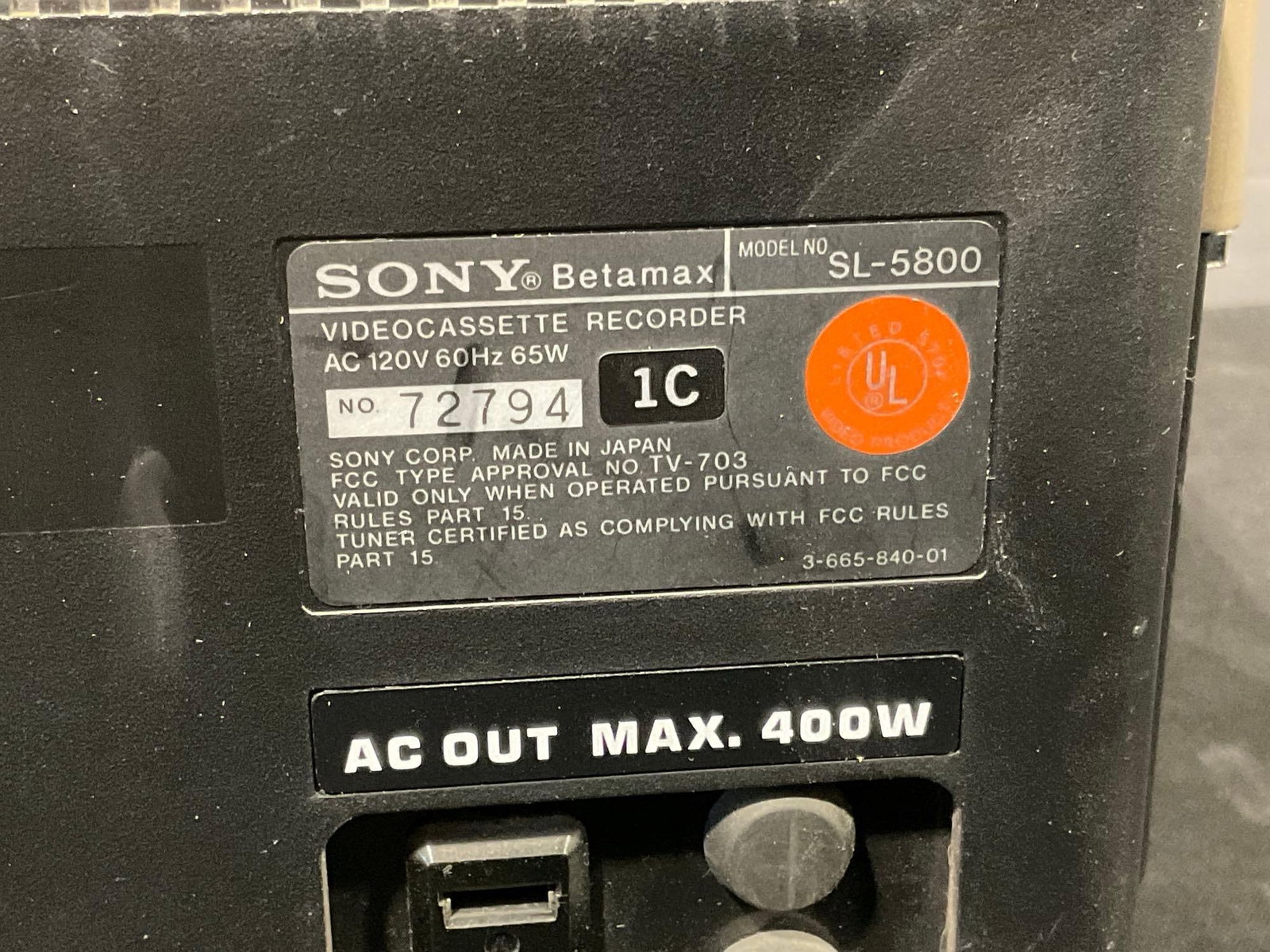 Sony Betamax SL-5800 Videocassette Recorder w/Remote, 8h x 20w x 16d inches - 7