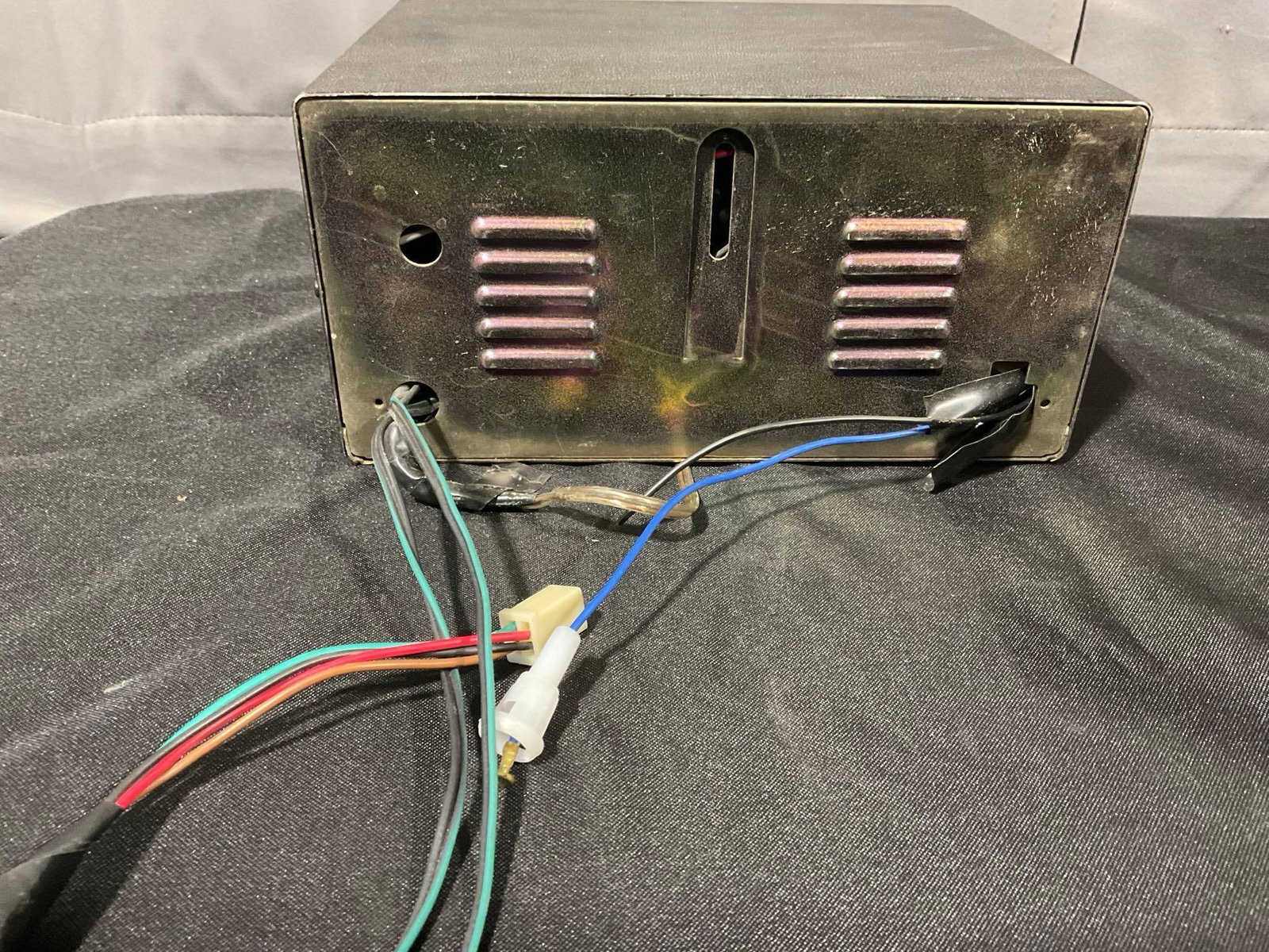 Vintage TriStar AM/FM Car Radio w/Cassette Player & Equalizer, 5h x 10w x 10d inches - 2