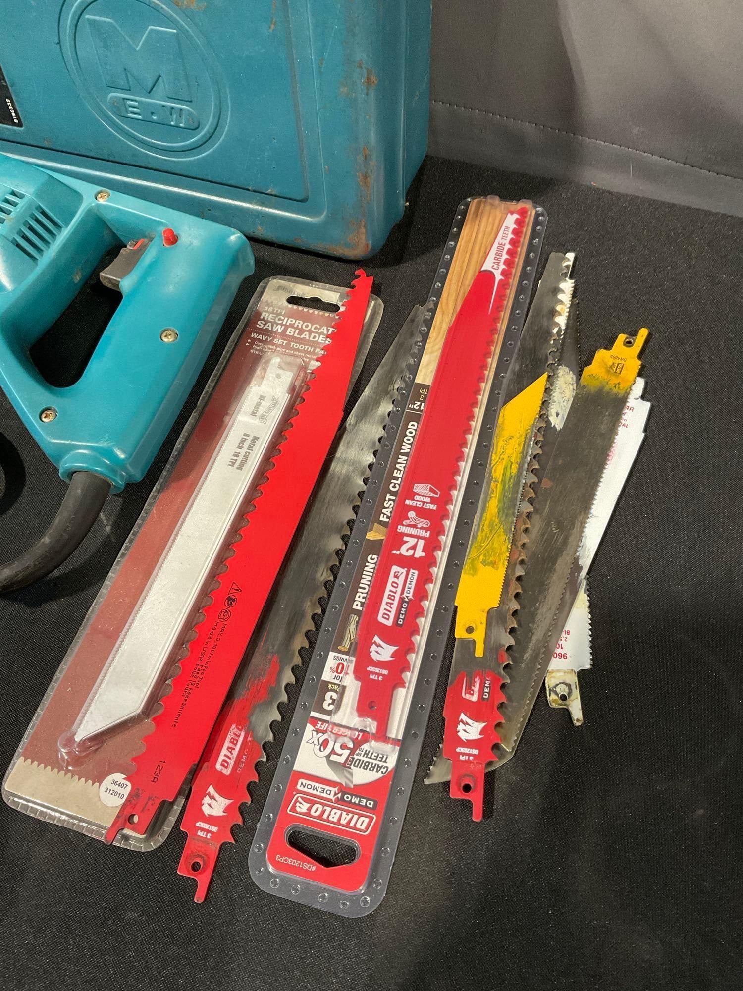 Vintage Makita Recipro Saw model JR3000V w/Steel case & extra blades, some used - 2
