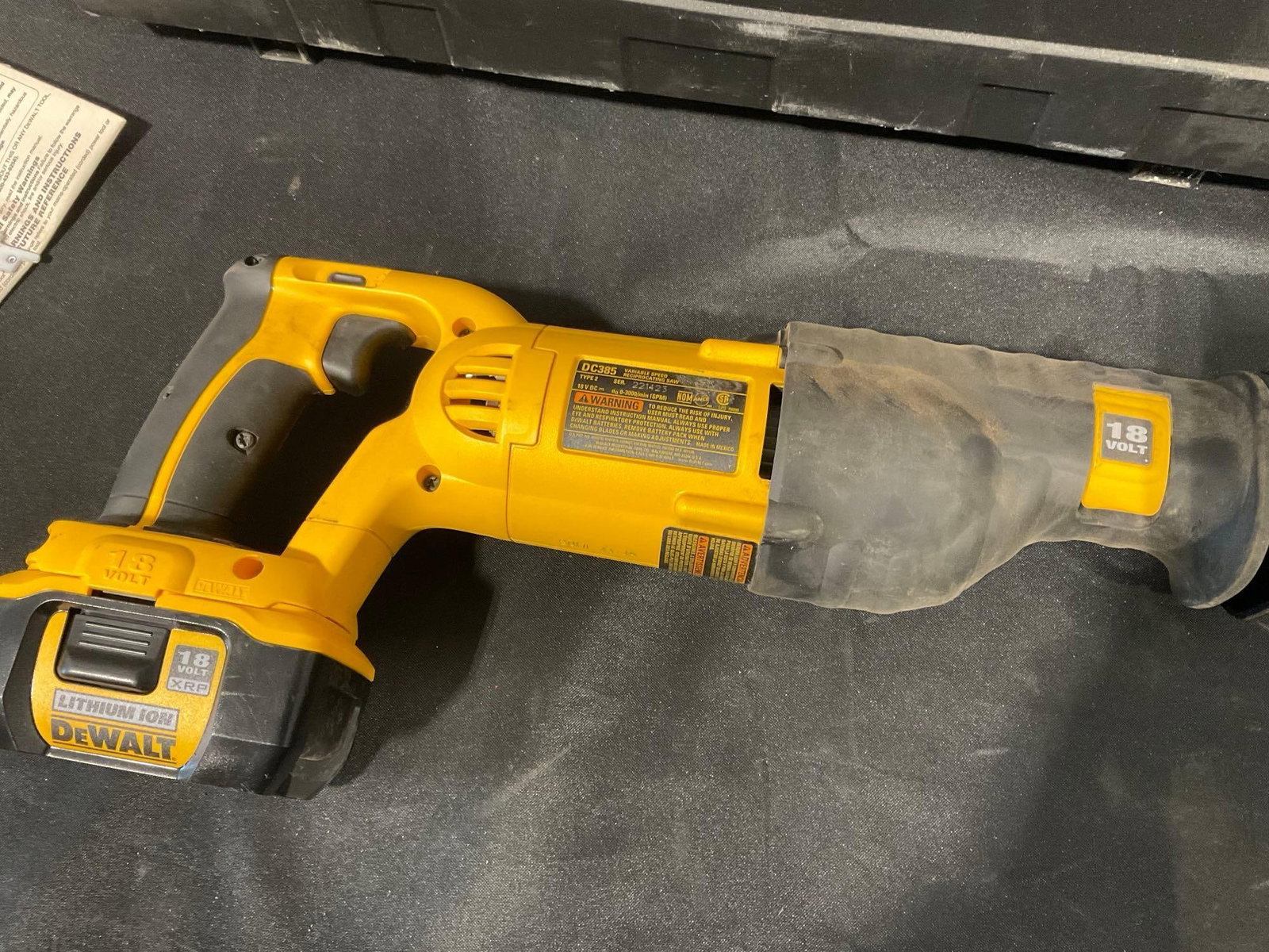 DeWalt DC385 Variable Speed Reciprocating Saw w/Case - 6