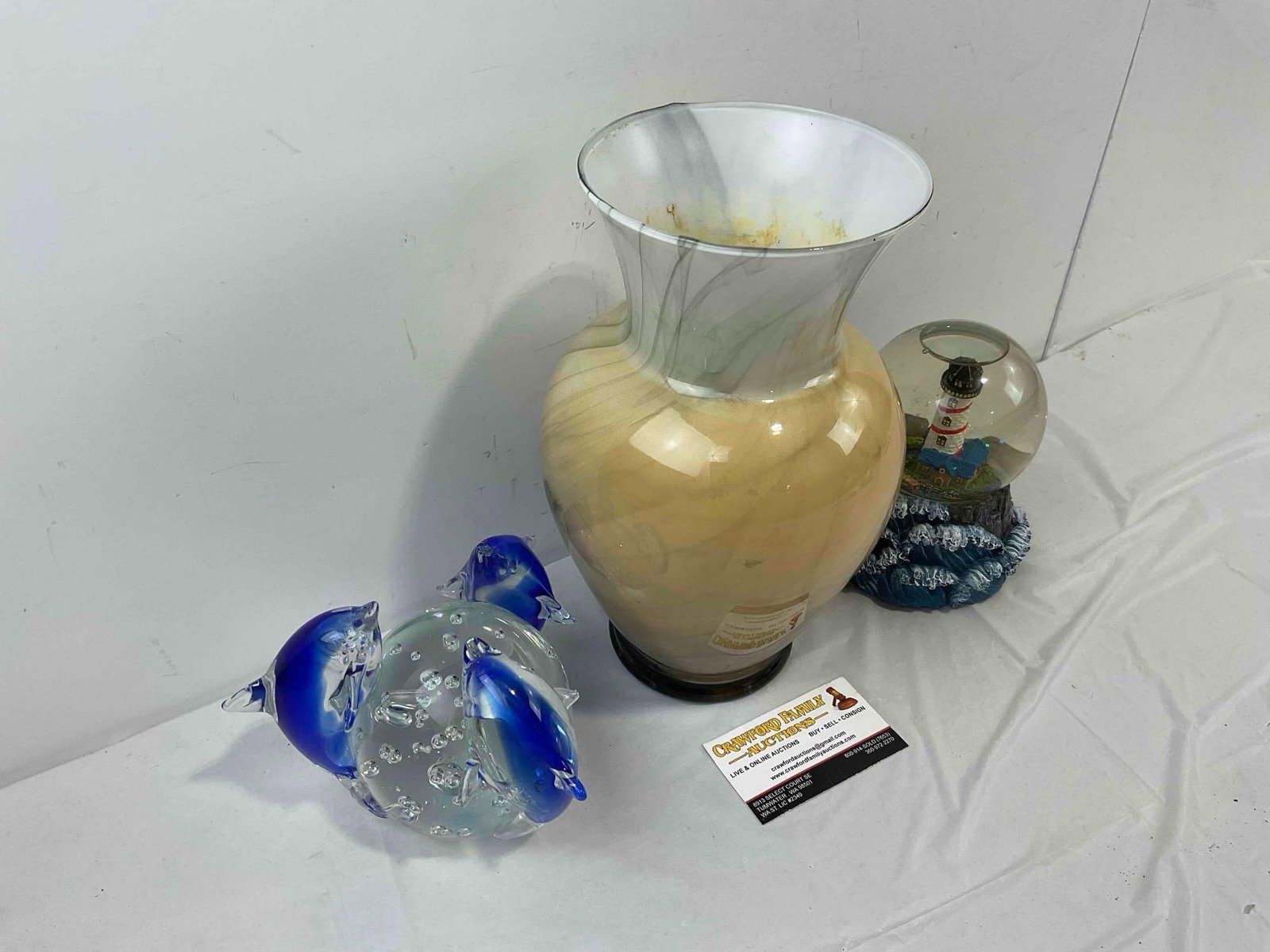3 pcs Decorative Glass Assortment, incl. Dolphins Paperweight & Lighthouse Snowglobe. See pics. - 2