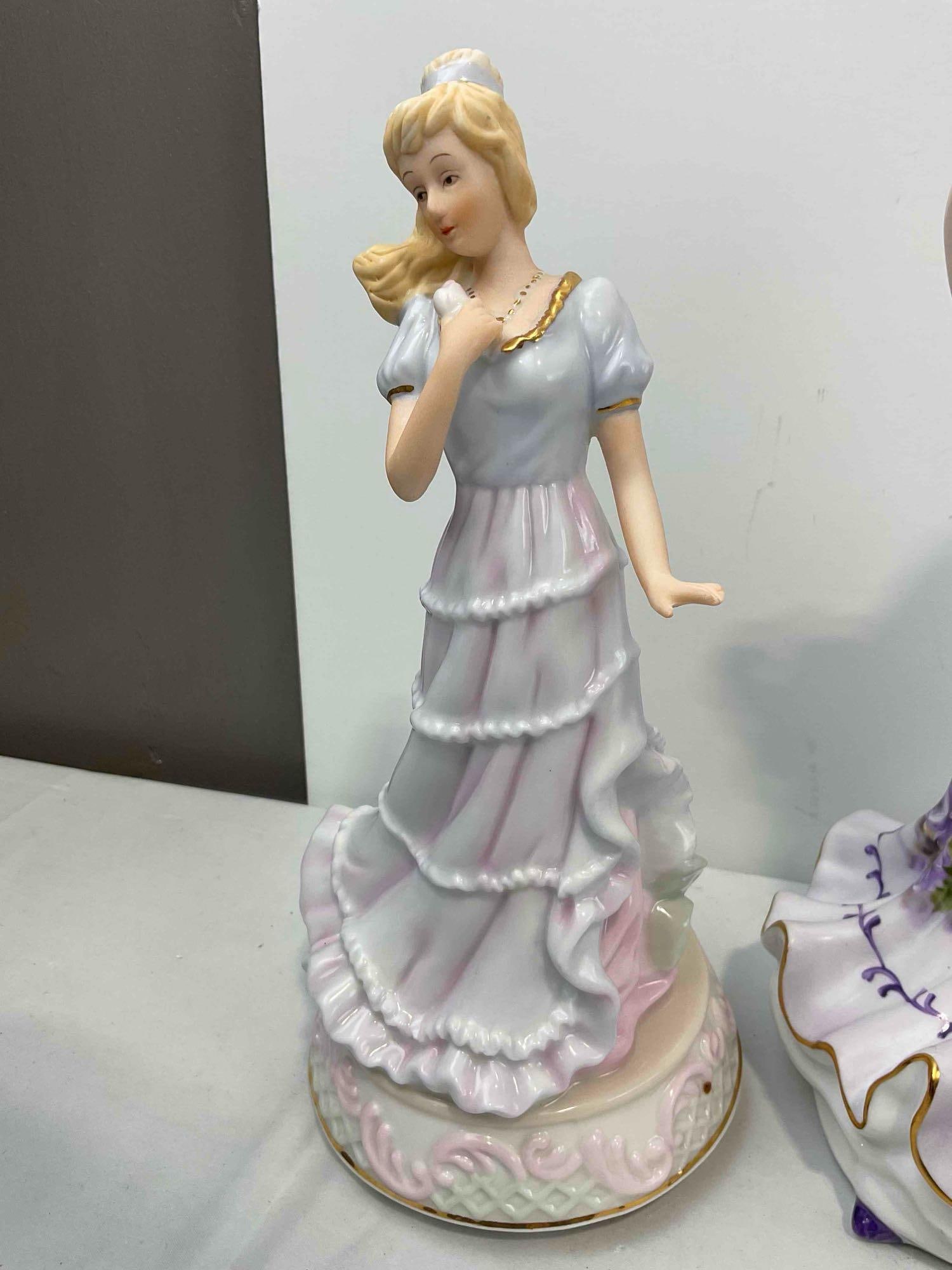 4 pcs Figural Ceramic Music Boxes, 3x Ladies & 1x Wedding Couple. Very Good Condition. - 2