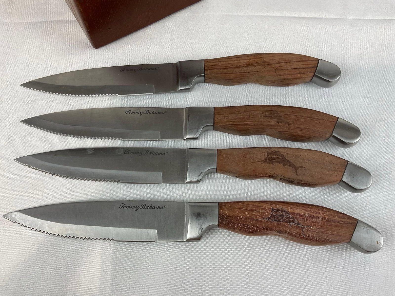 Henckels Knife Block w/7 pc set, Chefs Knife, Paring & more & Set of 4 Tommy Bahama Steak Knives - 4