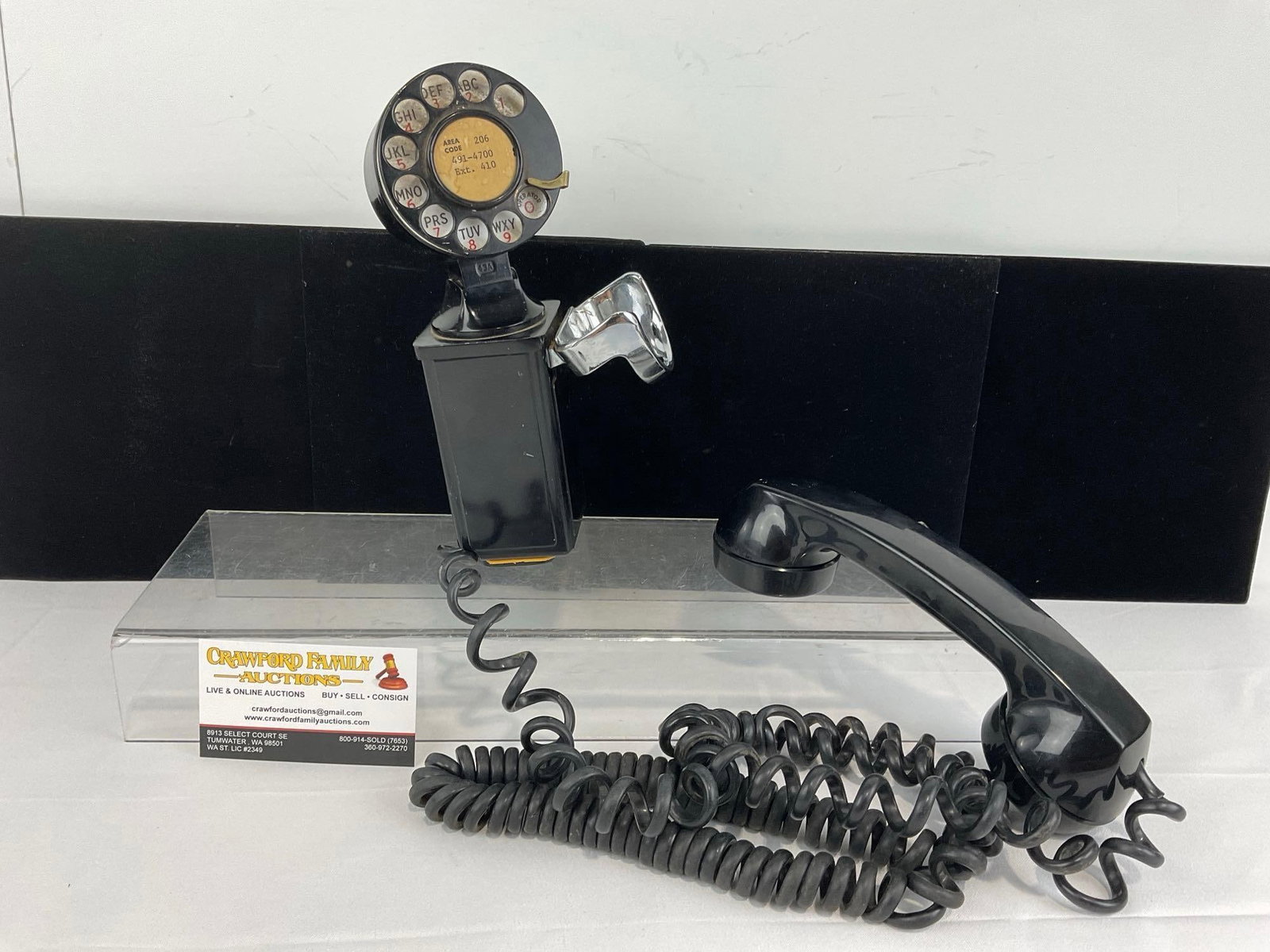 Western Electric 211 Rotary Dial Wall Mount Space Saver Telephone, 13h x 7w x 5d inches: Appears to be in good shape. The piece measures approx 13h x 7w x 5d inches. See pics. E-5910