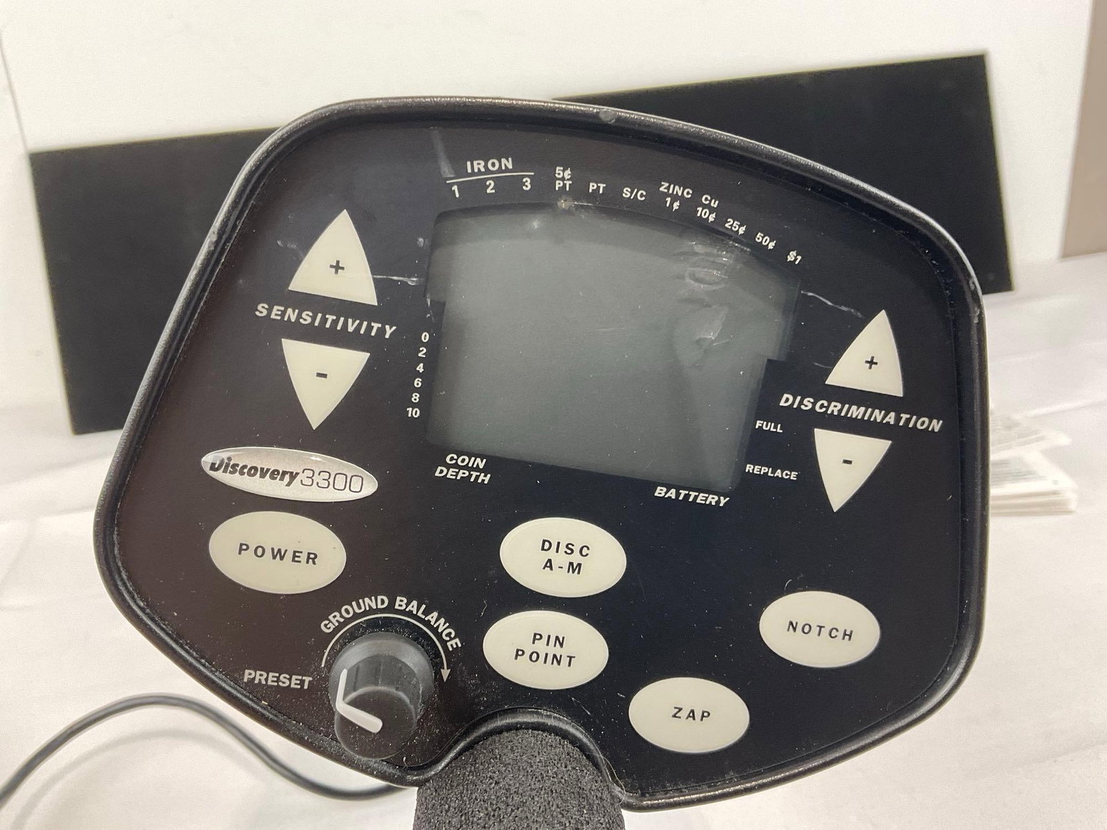 Discovery 3300 Metal Detector w/Super Scan by Bounty Hunter, breaks down to two pieces - 3