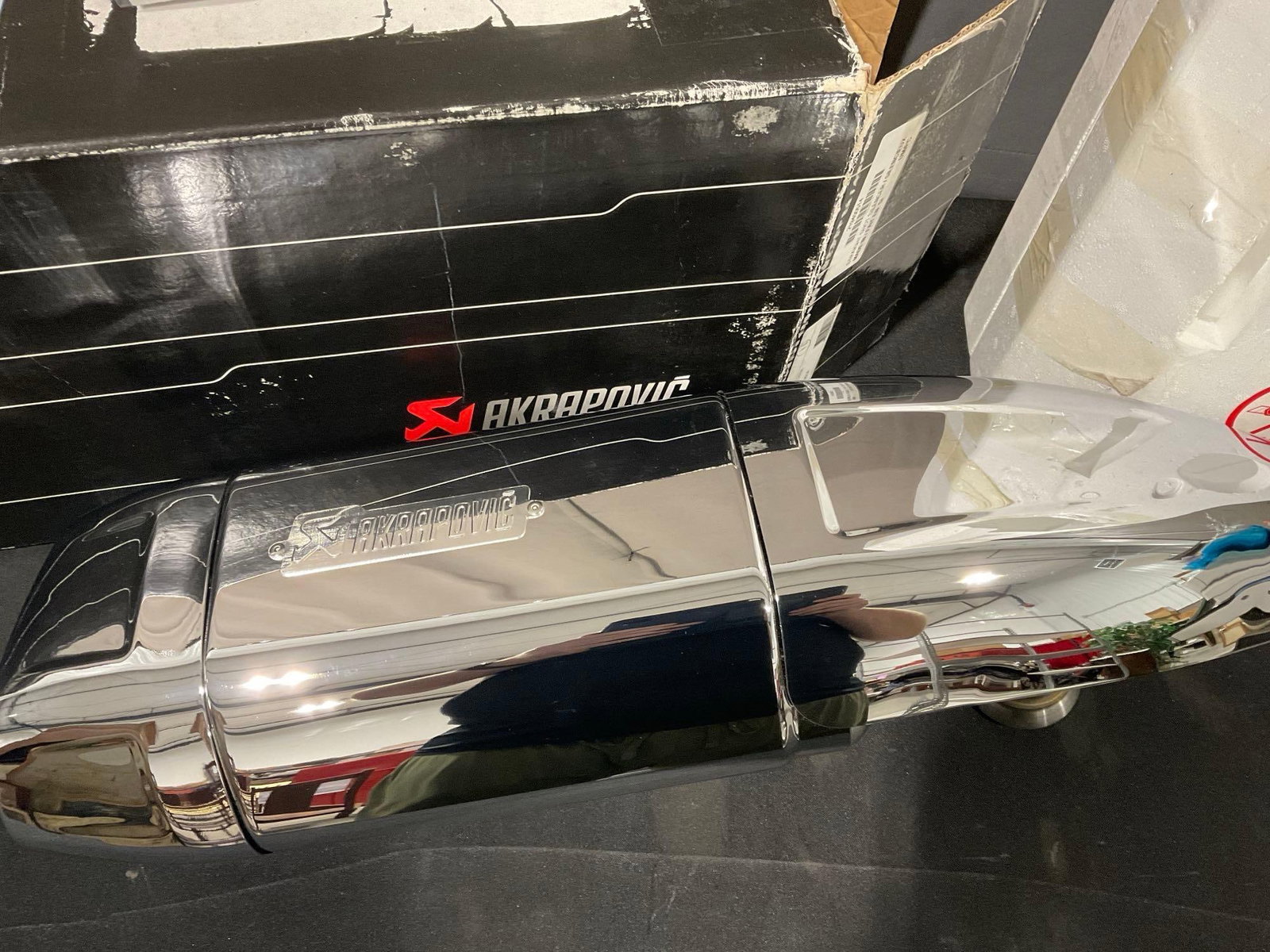 Akrapovic Can-Am Spyder F3 15 Chrome Straight Shot Silencer, made in Slovenia, LNIB - 2