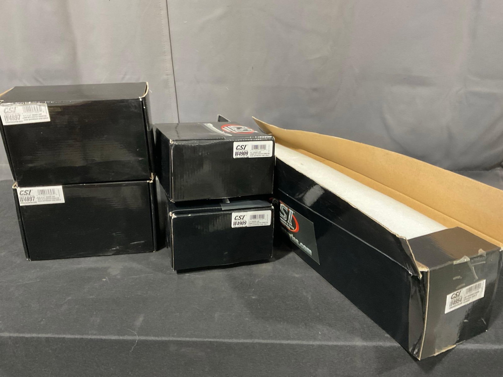CSI Light Bar & Spot Lights, #W4897, W4909, & W4954, LNIB untested, appears unused (1 of 6)