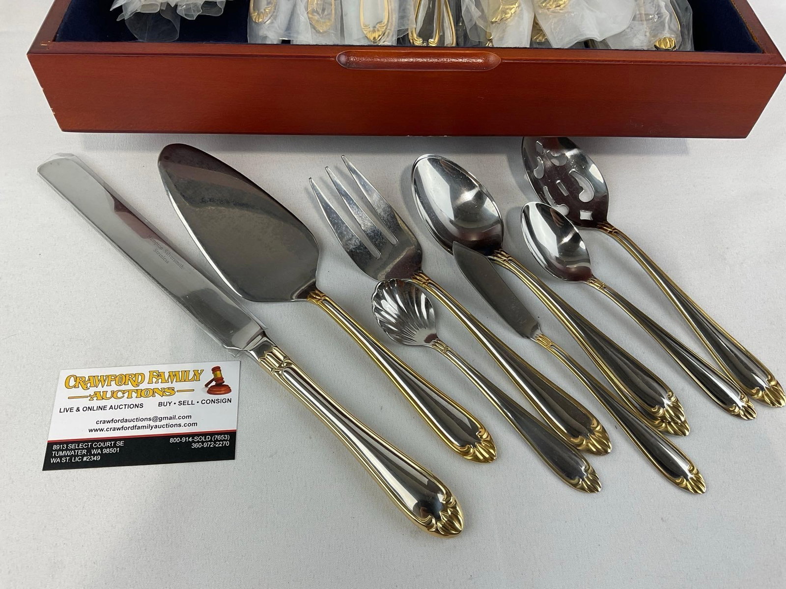 Hampton Silversmith Stainless Flatware Set, approx 70-80 pcs, in wooden case - 2