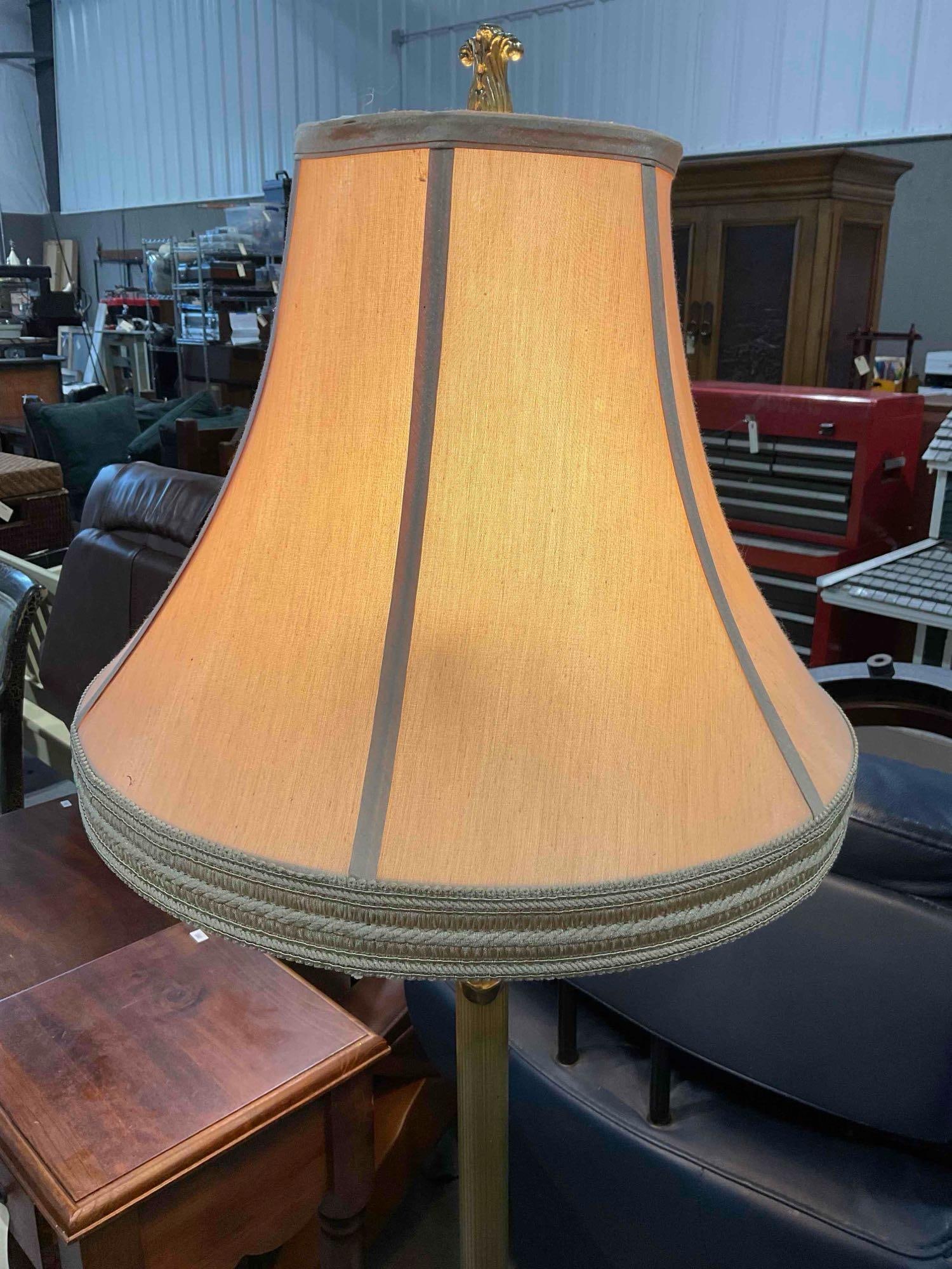 Vintage Brass Floor Lamp w/ 4 Lights & Cream Fabric Shade. Tested, Works. Good Condition. - 2