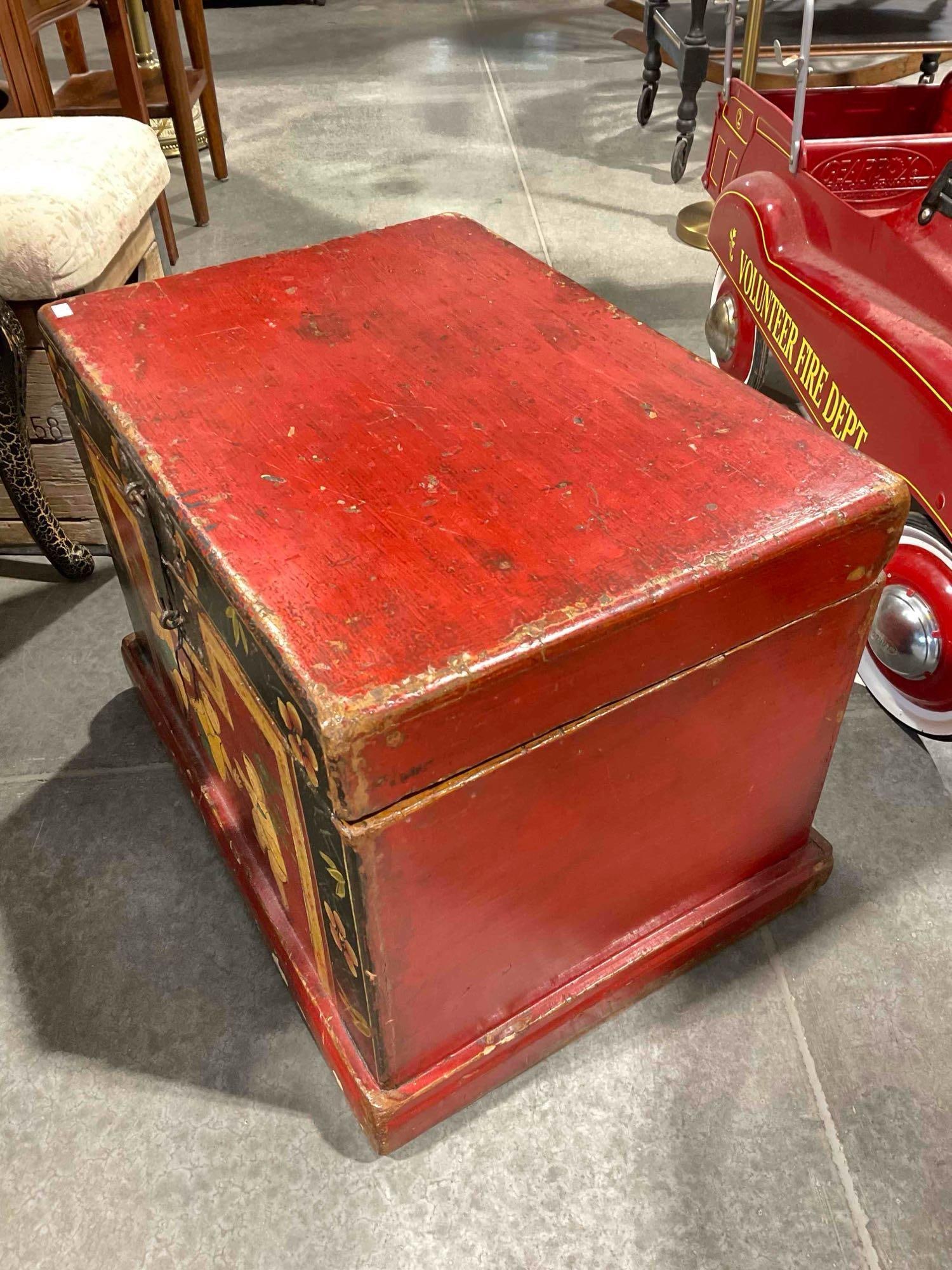 Vintage Red & Black Painted Asian Style Storage Chest w/ Dancing Children Motif. Good Cond. - 3