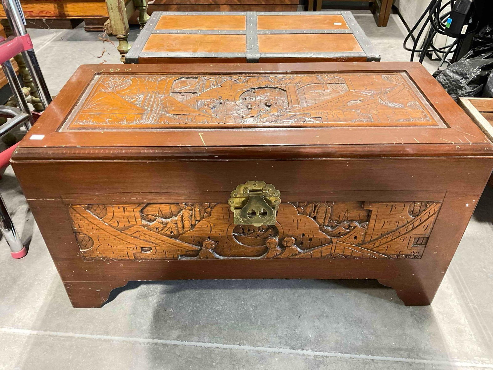 Vintage Asian Style Carved Wood Camphor Lined? Blanket Chest. Good Condition. See pics.: Vintage Asian Style Carved Wood Camphor Lined? Blanket Chest. Good Condition. Has a mild herbal scent when opened, could be camphor lined? Minor wear indicative of age and use, has a brass lock