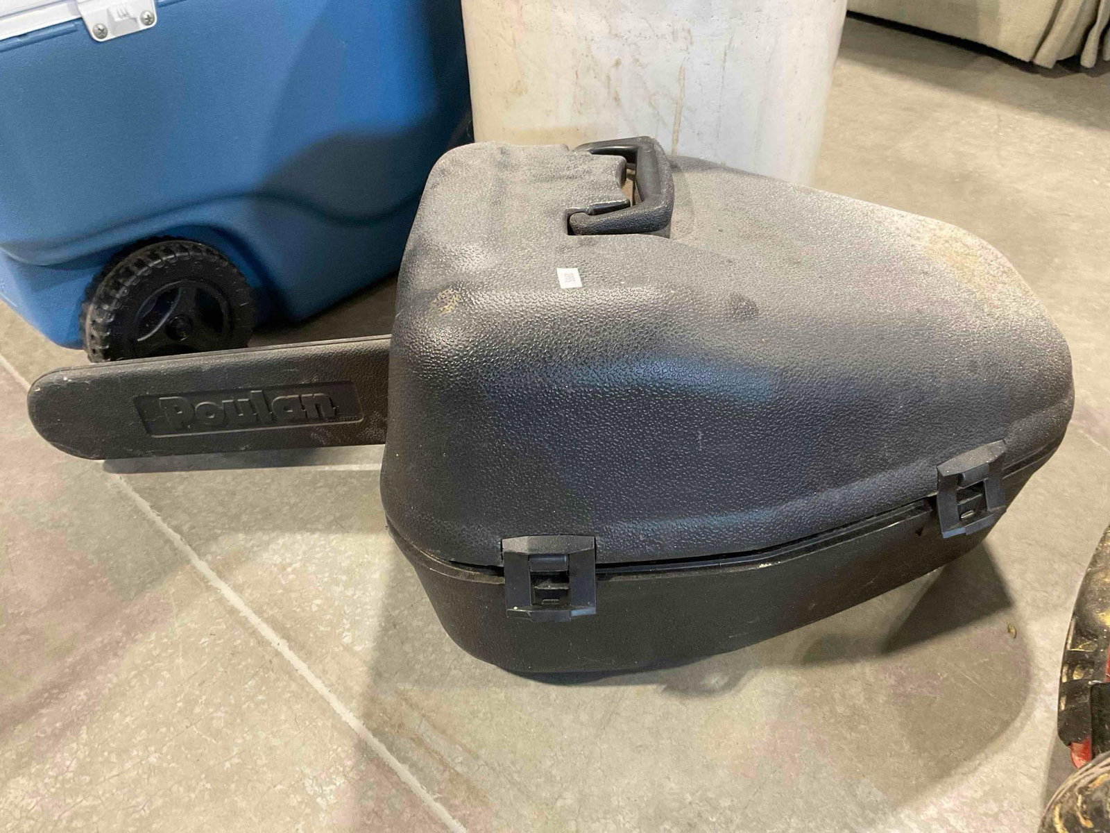 POULAN 34CC/16" Gas Chain Saw w/ Carrying Case Model P3416. Working at Consignor's. - 7