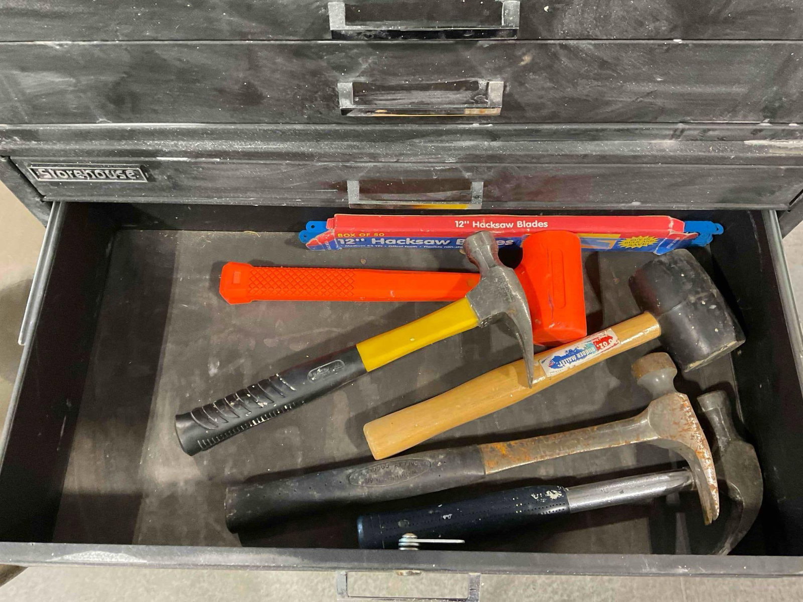 Storehouse Black Metal Rolling Tool Chest w/ 11 Drawers & Uncounted Tool Assortment. See pics. - 8