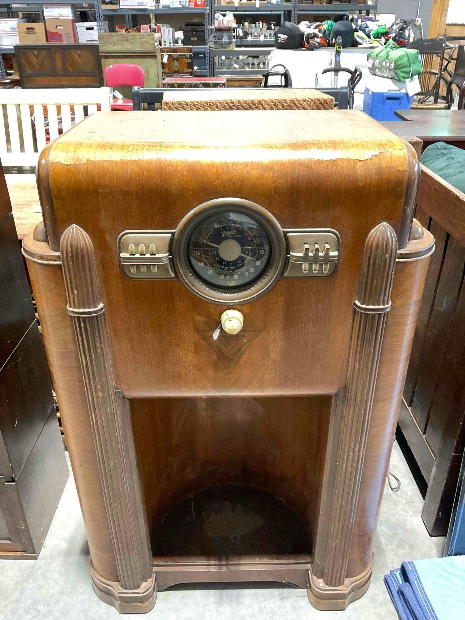 Vintage Zenith Condole Radio Model 10S470 in Art Deco Style Cabinet. Tested, No Response.: Vintage Zenith Condole Radio Model 10S470 in Art Deco Style Cabinet. Tested, No Response. Cord is in rough shape, will probably require rewiring, piece has wear indicative of being wet, condition