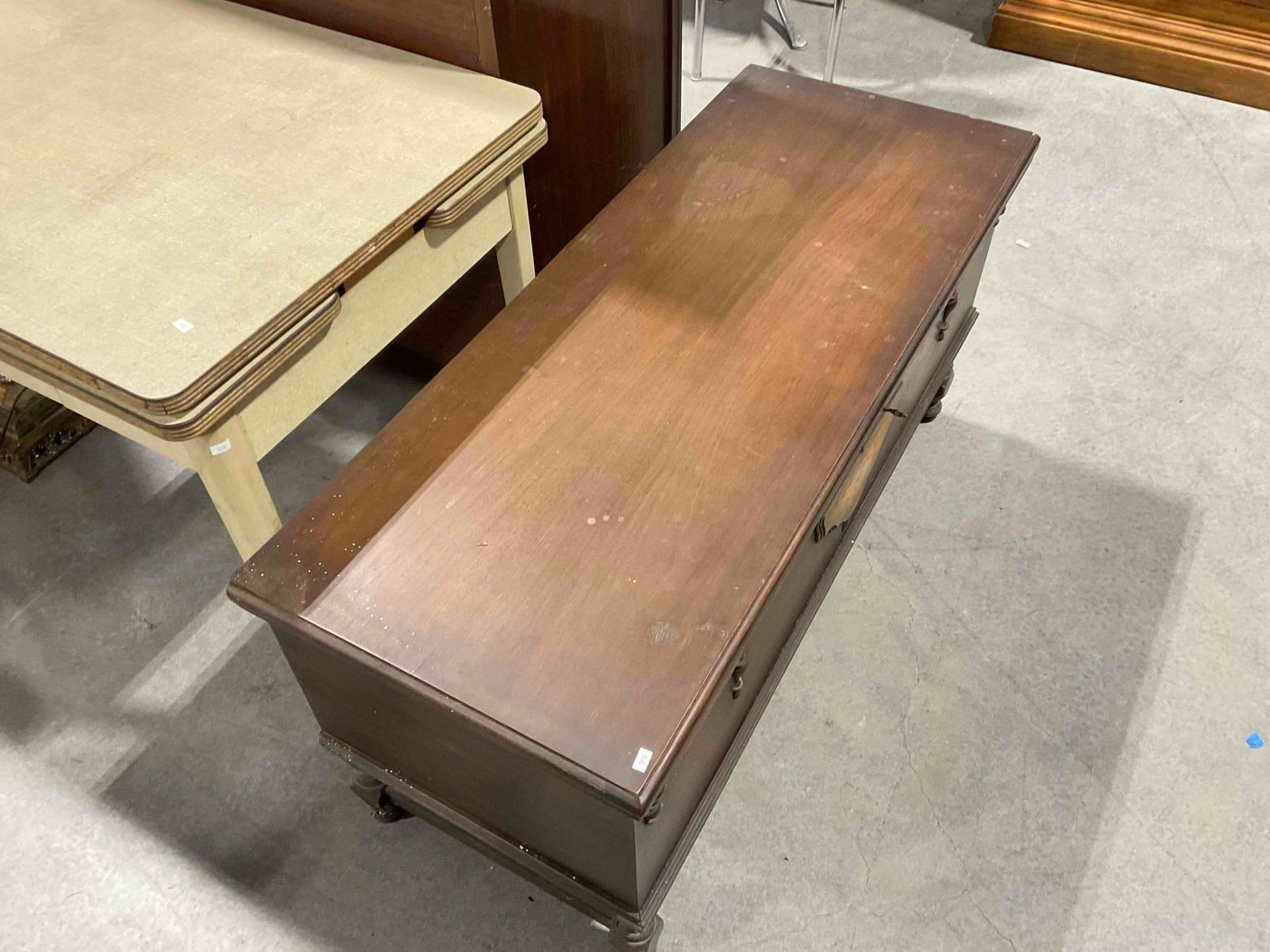 Vintage Lane Cedar Lined Wood Blanket Chest Model 48865 w/ Painted Florals. Fair Condition. - 2