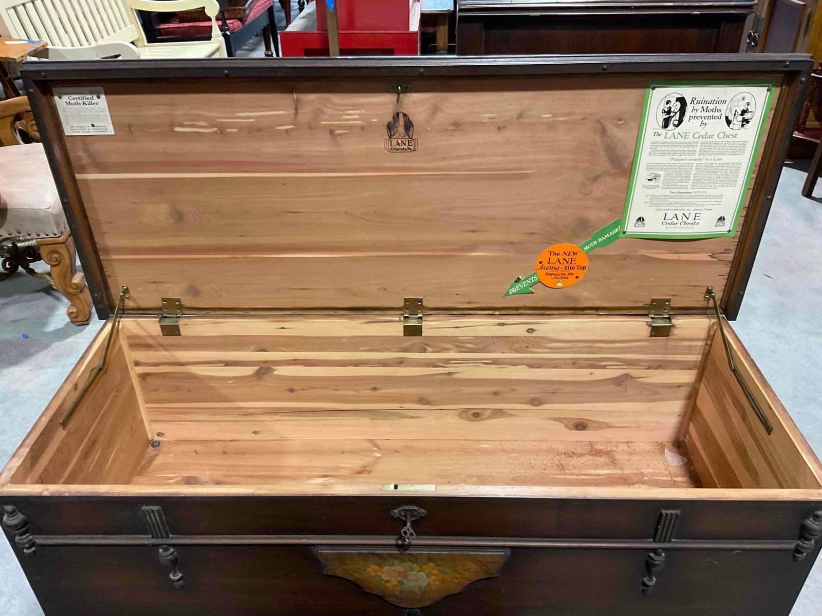 Vintage Lane Cedar Lined Wood Blanket Chest Model 48865 w/ Painted Florals. Fair Condition. - 6