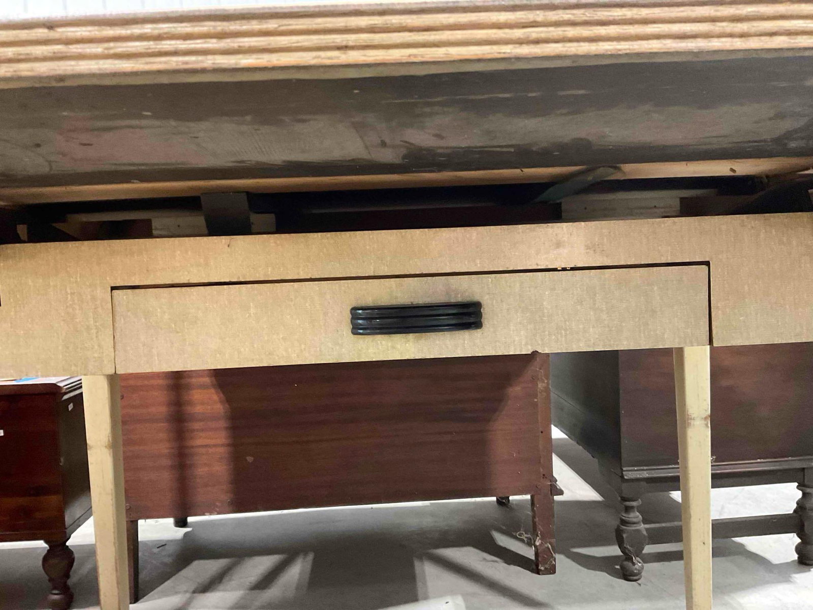 Vintage Beige Expandable Drop Leaf Kitchen Table w/ Laminate? Top. Fair Condition. See pics. - 6