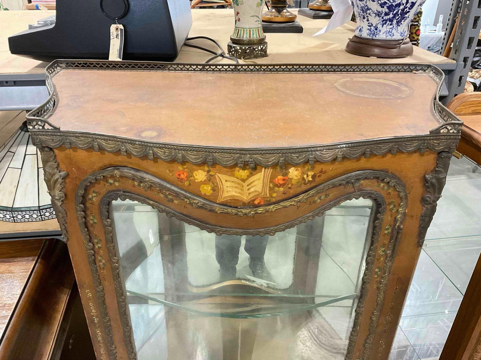 Antique French Vitrine Curio Cabinet w/ Hand Painted Details, Glass Shelves & Metal Accents. - 4