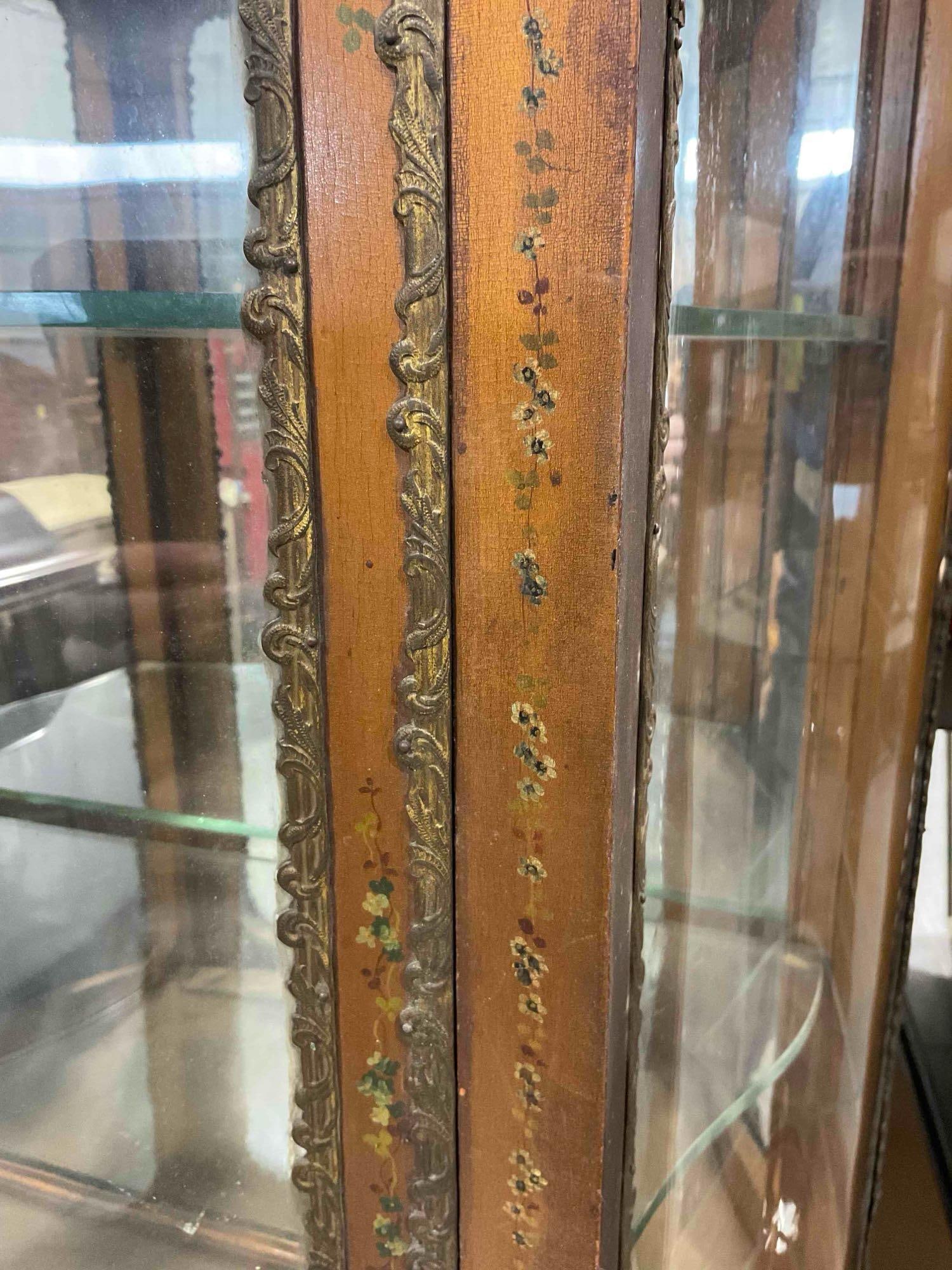 Antique French Vitrine Curio Cabinet w/ Hand Painted Details, Glass Shelves & Metal Accents. - 9