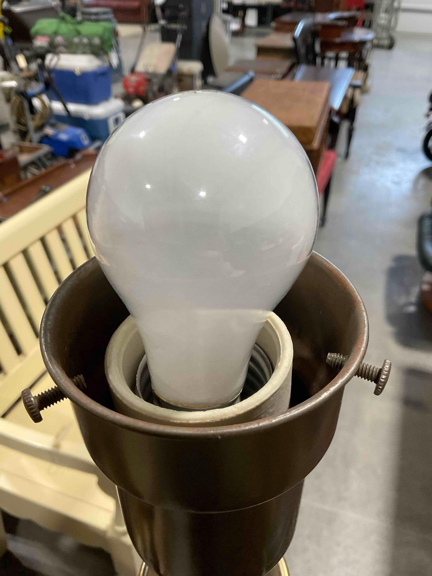 Vintage Brass Floor Lamp w/ 4 Lights & Natural Stone Accent. Tested, Partially Works. See pics. - 4