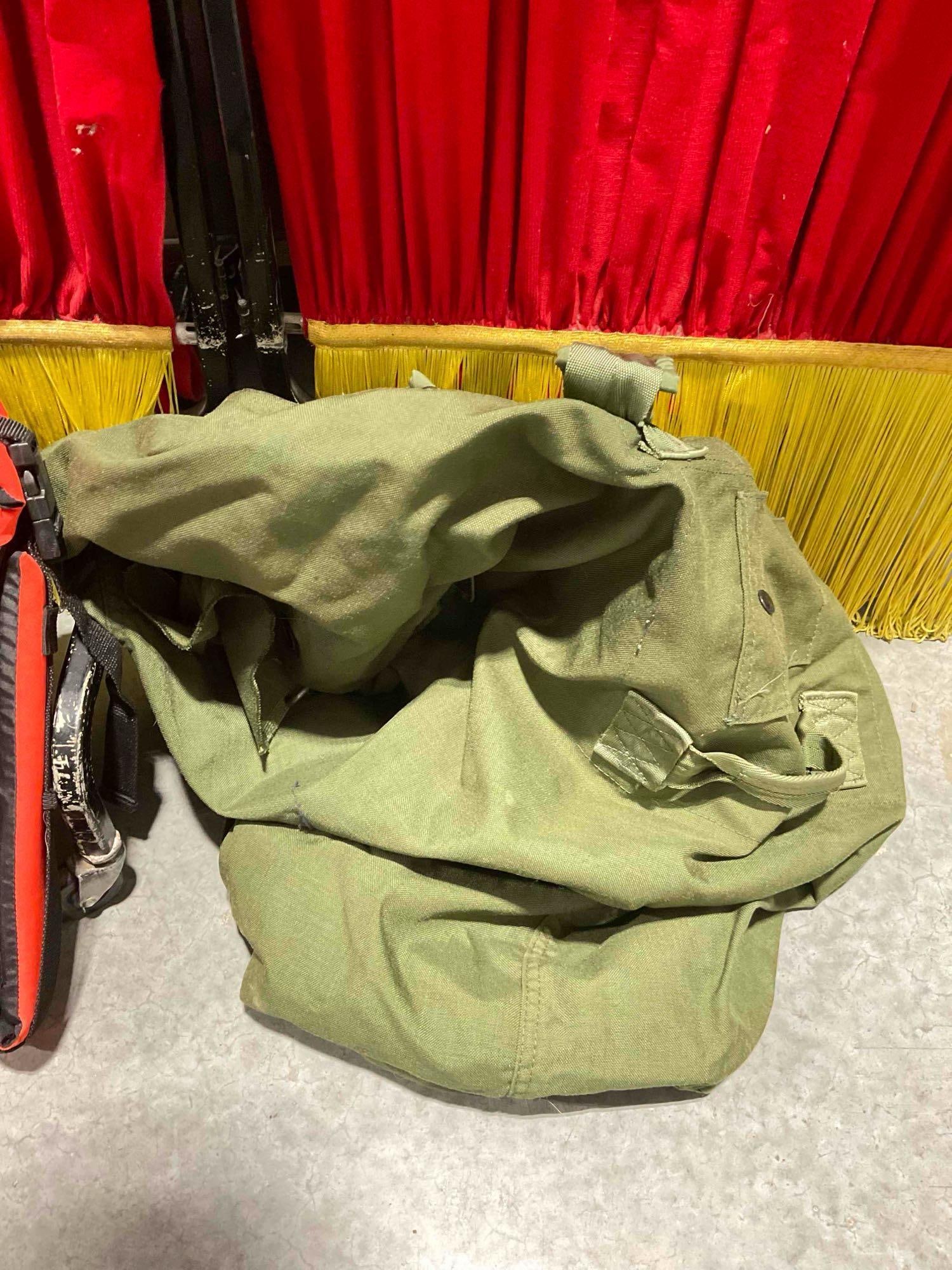 7 pcs Outdoor Gear, incl. Typhoon Wet Suit, CamelBak Water Pack & Much More! See pics. - 7