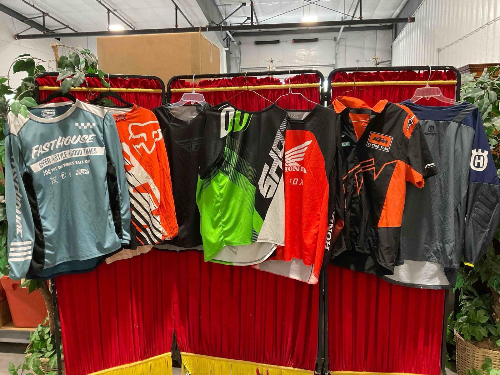 7 pcs Motorsports Jerseys, incl. Honda, Fox, KTM Racing Team, Husqvarna & More! See pics. (1 of 9)
