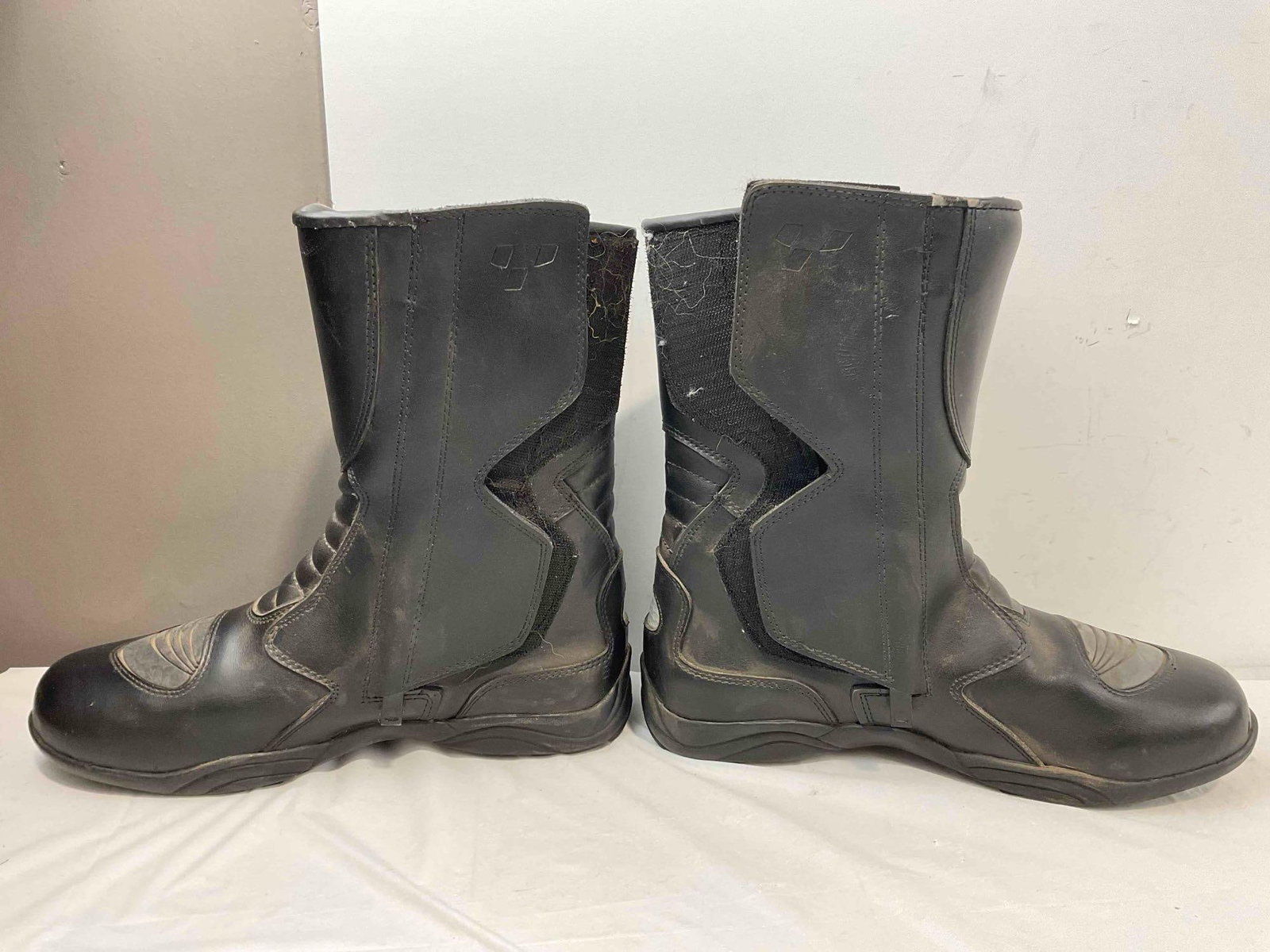 Can-Am 10 Black Leather Motorcycle Boots in Men's Size US 11. Good Condition. See pics. - 4