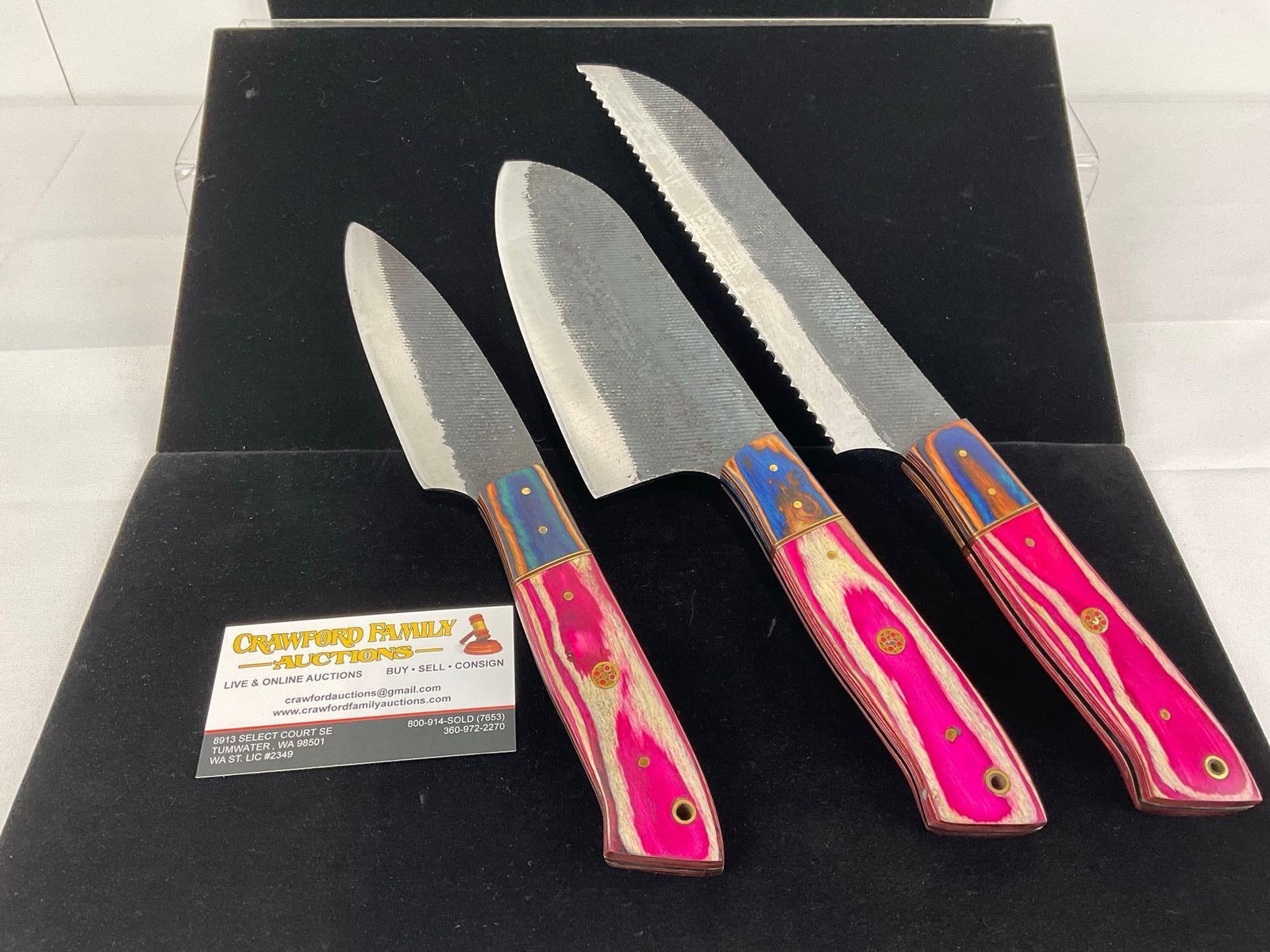 Serrated Bread Knife, 6 inch Slicer & Santoku Style w/Matching, Tinted Pink/White/Blue Wood Handles: Appears to be in good shape. The piece measures approx 14h x 4w x 3d inches. See pics. E-3440