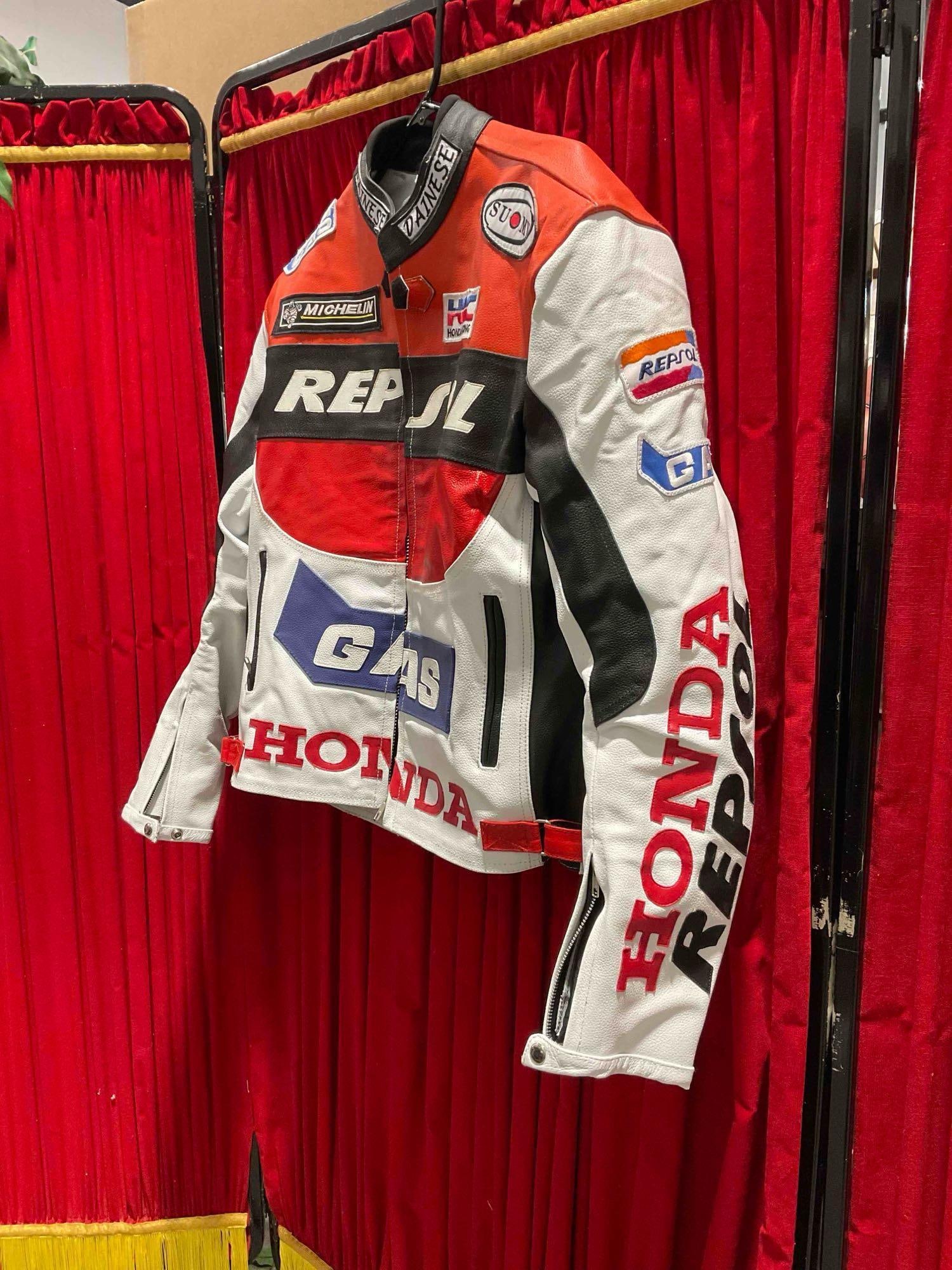 Honda Repsol Red/ Black/White Leather Motorcycle Racing Jacket. Good Condition. See pics. - 2