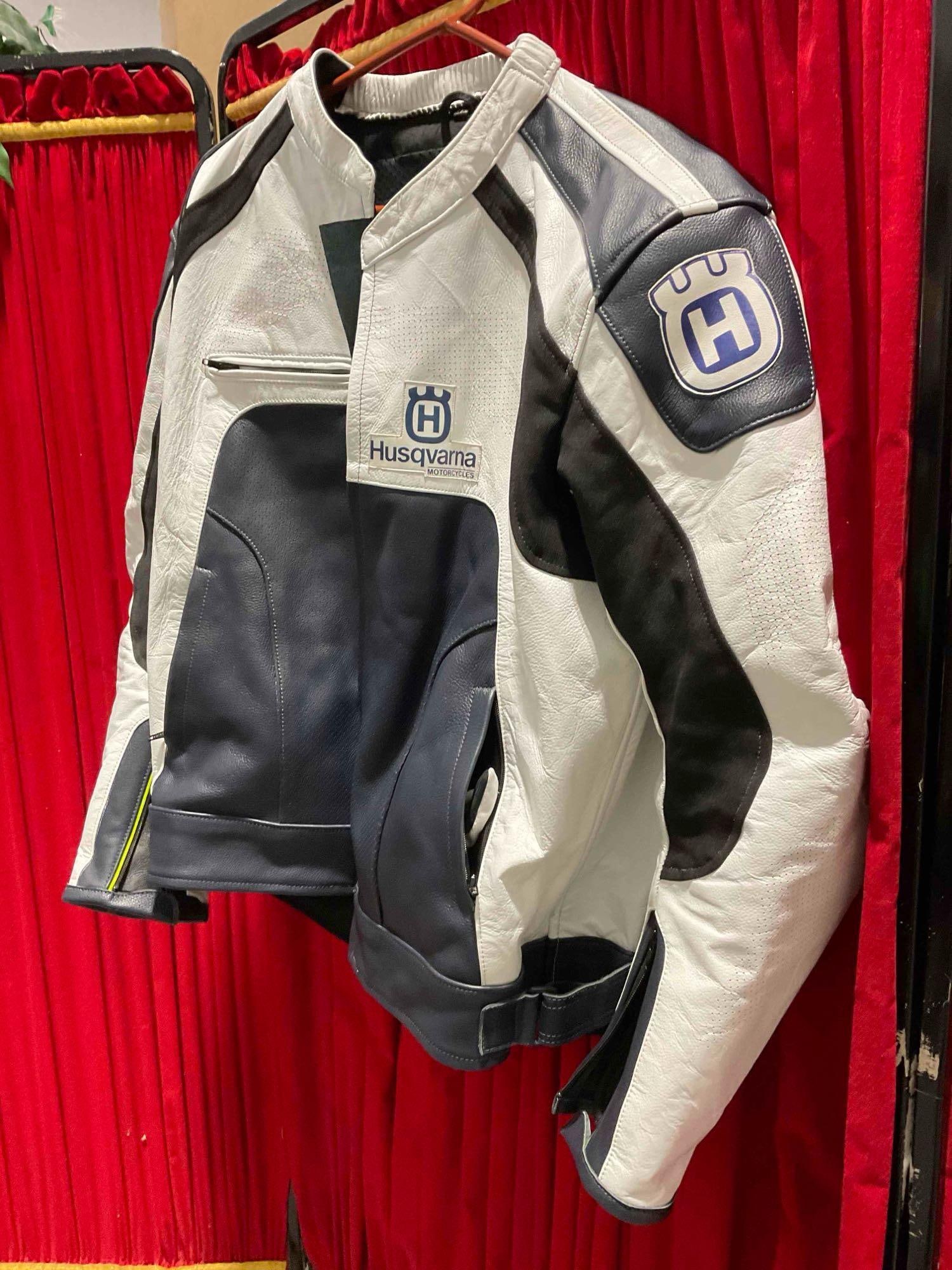 Husqvarna Black & White Leather Motorcycle Racing Jacket in Size 2XL. Good Condition. - 2