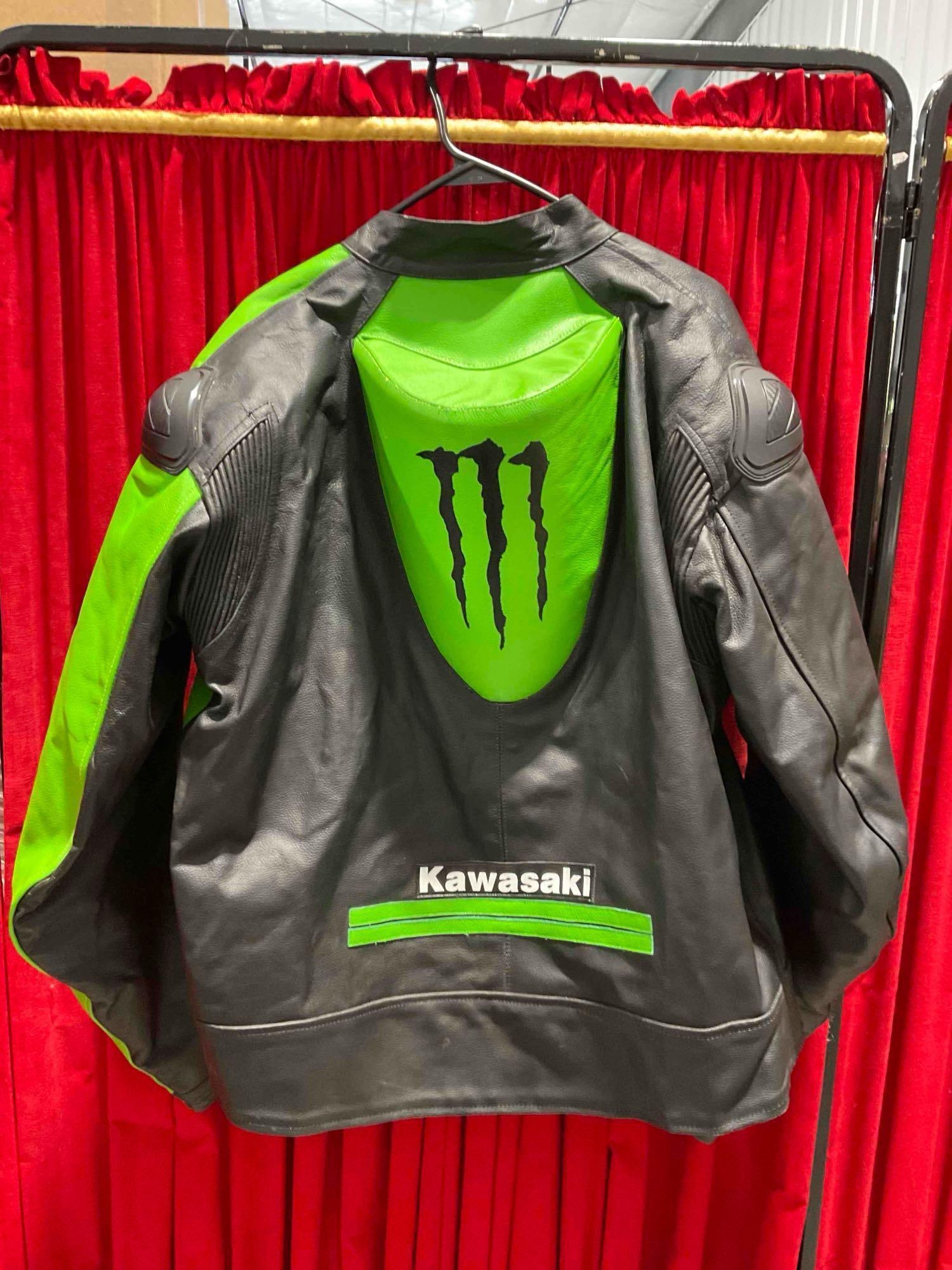 Kawasaki Black & Green Leather Motorcycle Racing Jacket in Size 2XL. Good Condition. See pics. - 5
