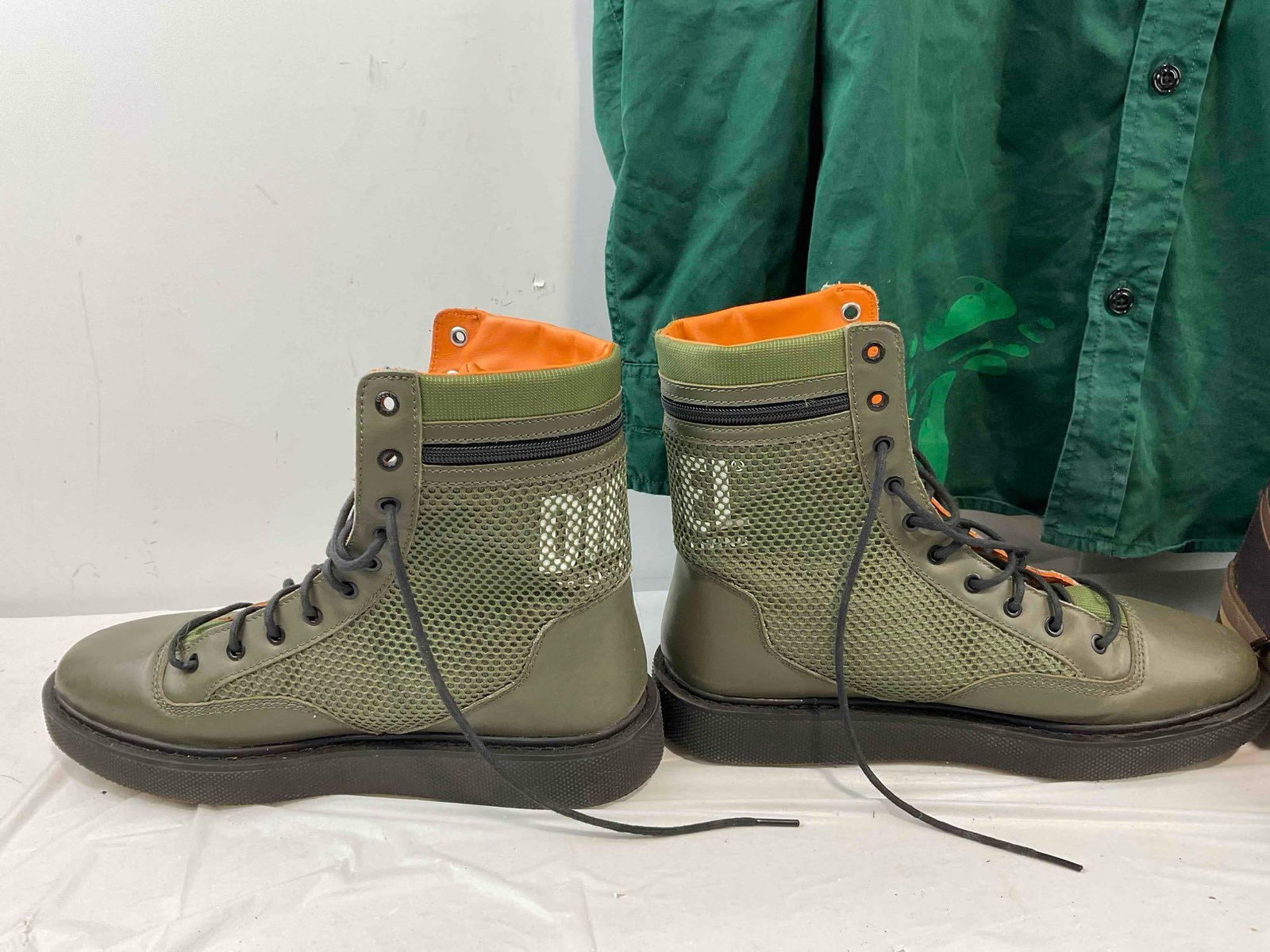 3 pcs Diesel Men's Clothing, incl. XL Green Shirt, 2 Pairs of Size Men's US 11 Boots. See pics. - 7