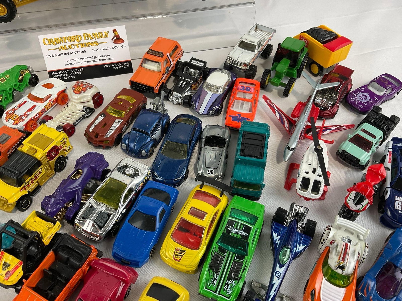 Collection of approx 60 Hot Wheels & Matchbox Cars, variety of pieces - 4