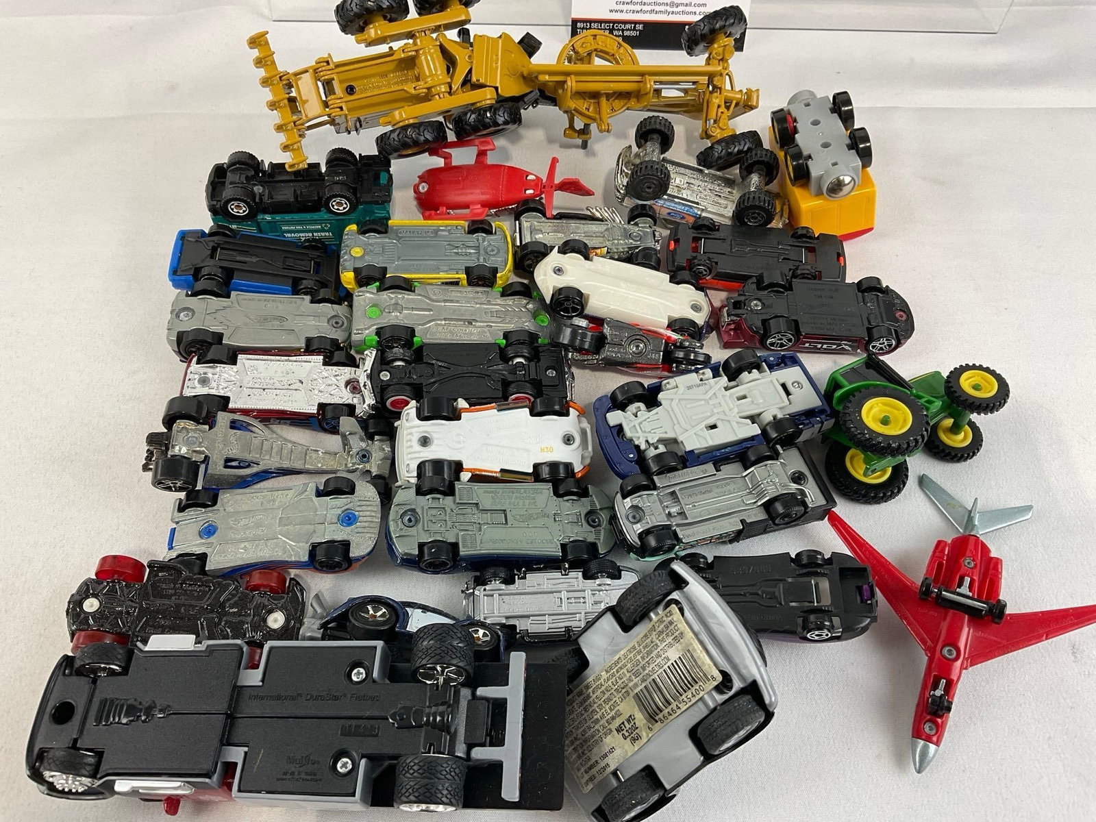 Collection of approx 60 Hot Wheels & Matchbox Cars, variety of pieces - 7