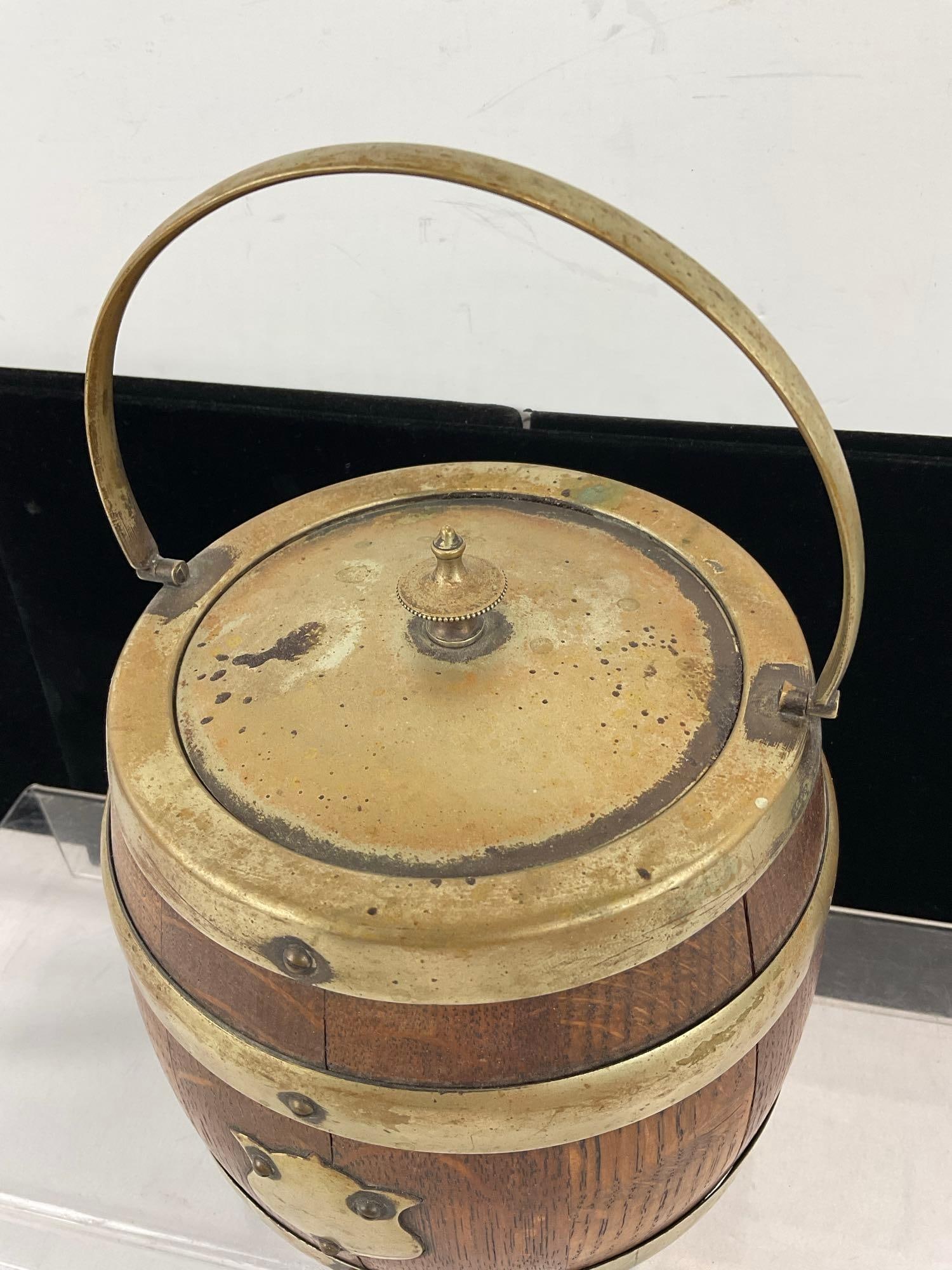 Antique 1920s Danier & Arter Silver Plated Banded Wooden Biscuit Barrel w/Ceramic Liner Inside - 3