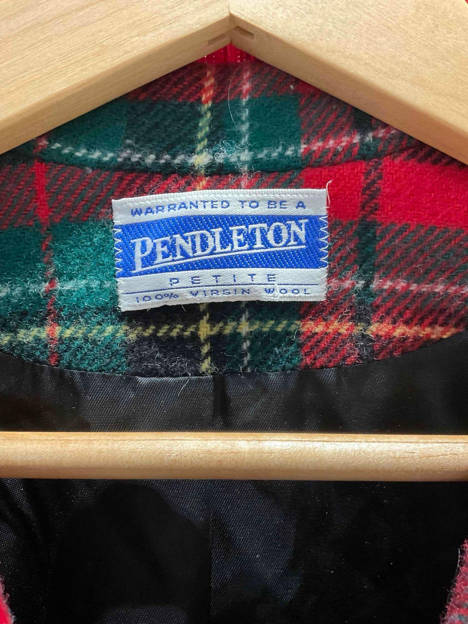 Vintage Pendleton Petite Ladies Wool Jacket in Red & Green Plaid. Good Condition. See pics. - 4
