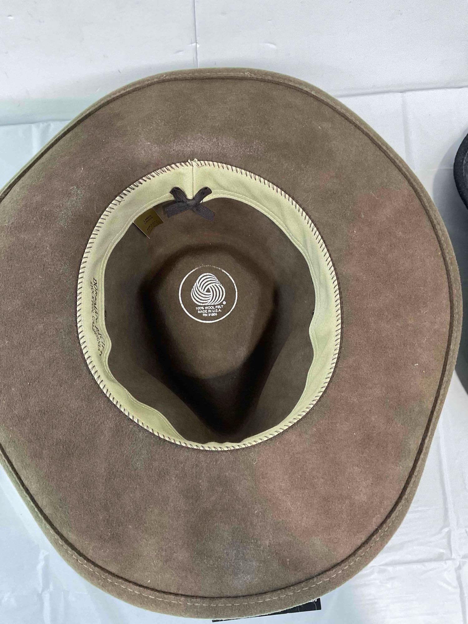 4 pcs Western Style Accessories, incl. Vintage Heischer Child's Suede Jacket, & 3x Hats. - 8