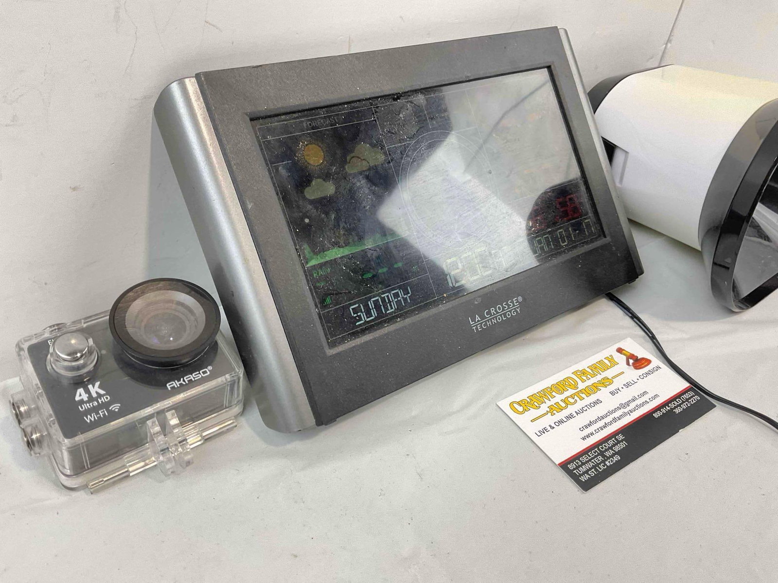 3 pcs Electronics, incl. Lacrosse Technology Weather Station (Works) & 1x Akaso EK7000 Camera. - 3